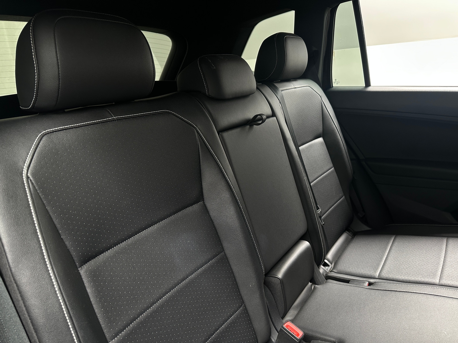 Thumbnail: 2021 Volkswagen Tiguan - 5