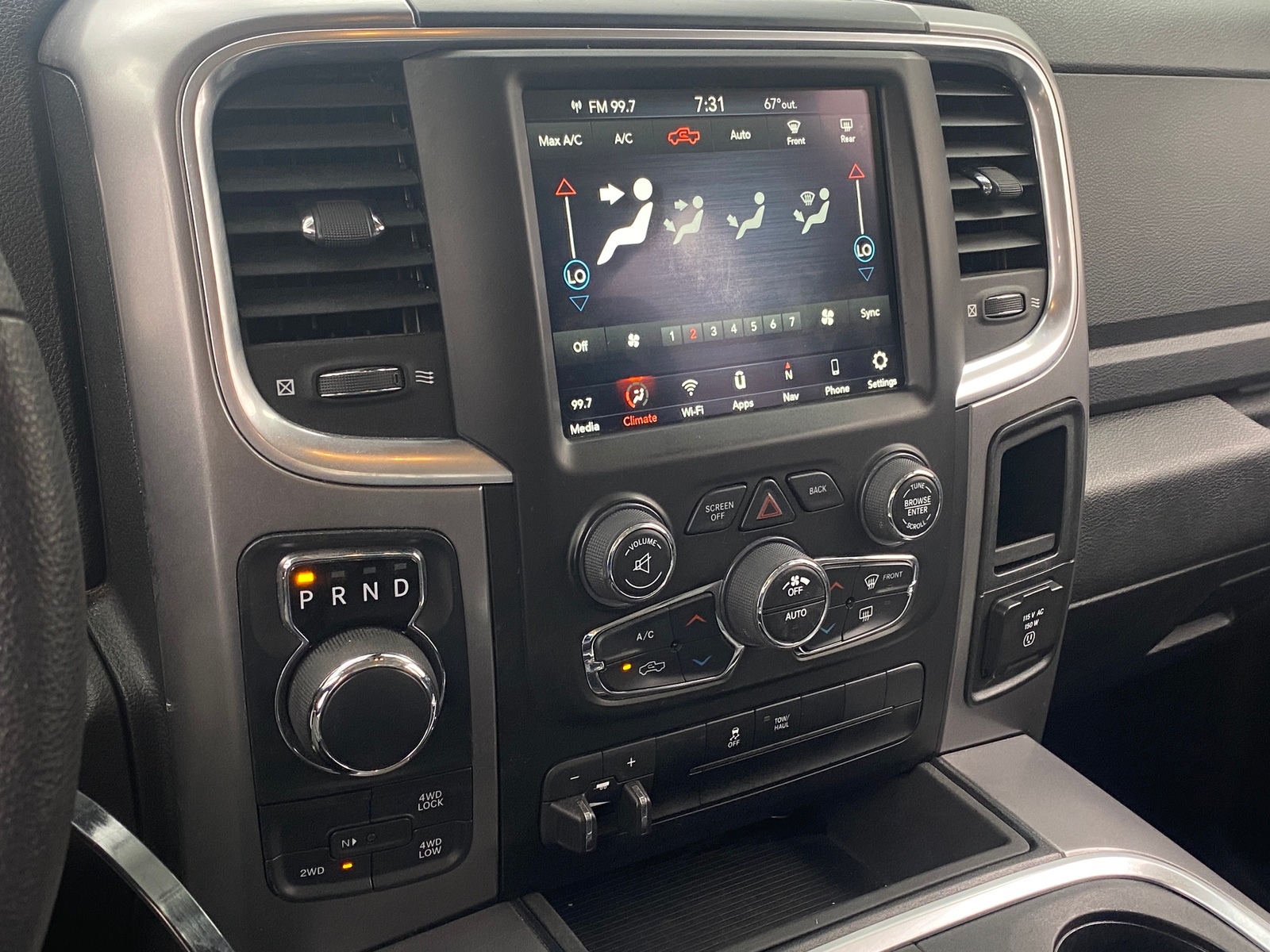 Thumbnail: 2023 RAM 1500 Classic - 4