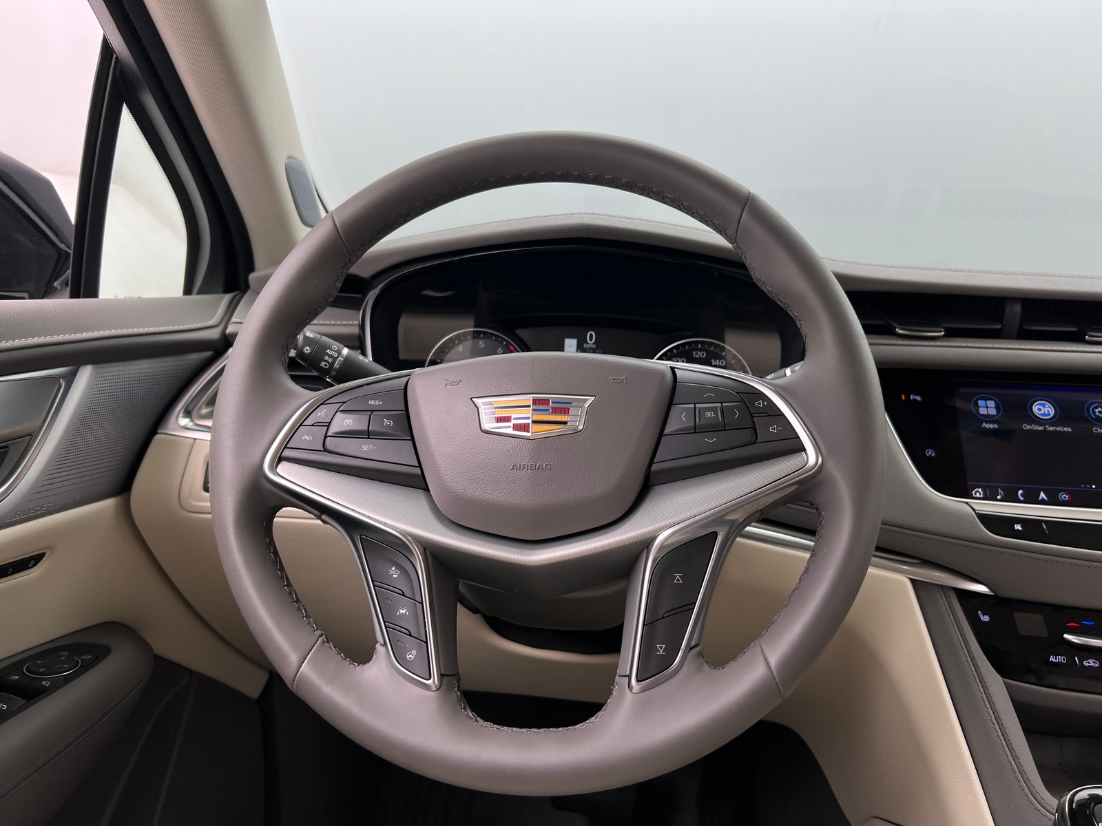 Thumbnail: 2025 Cadillac XT5 - 4