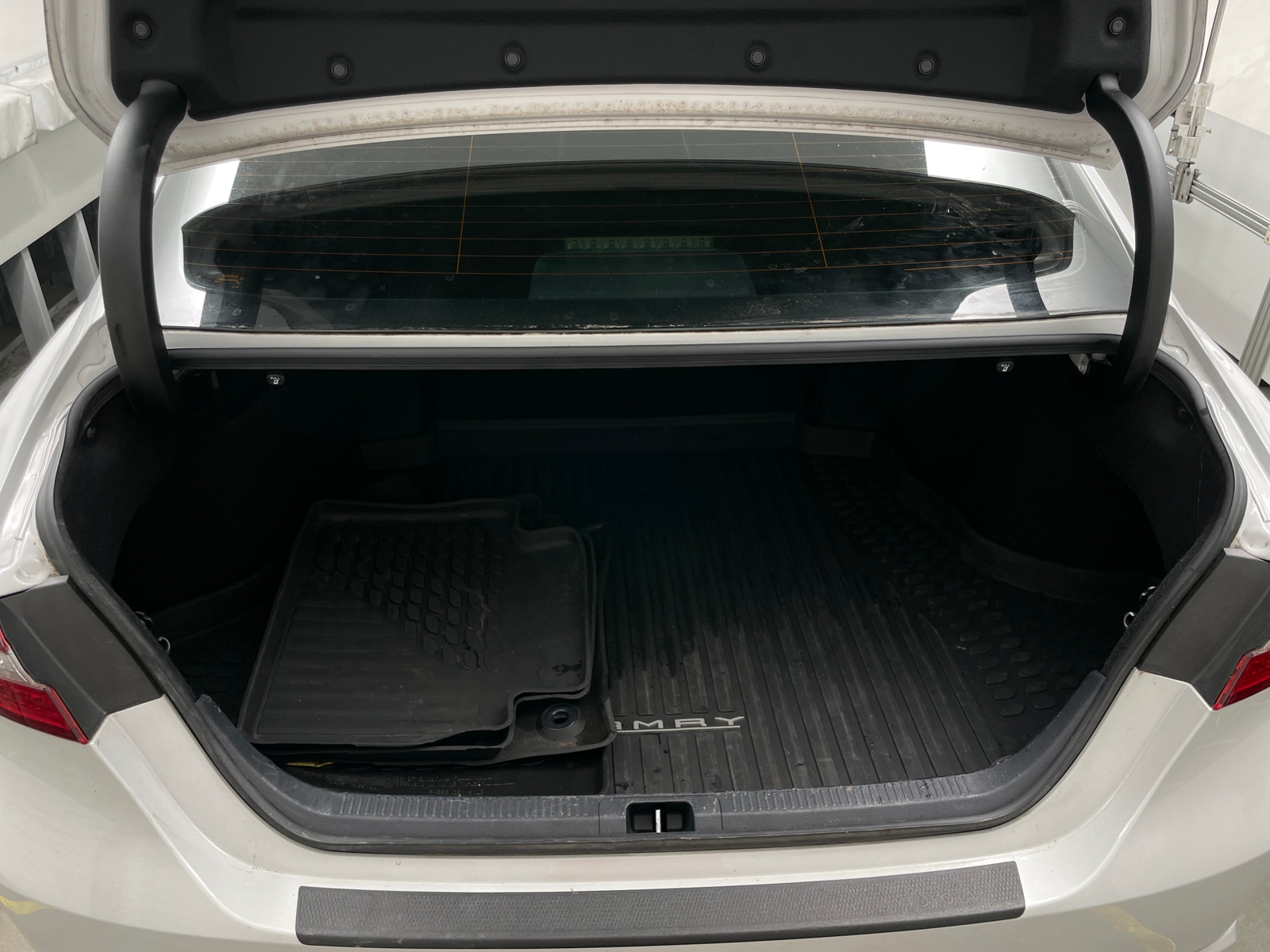 Thumbnail: 2022 Toyota Camry - 6