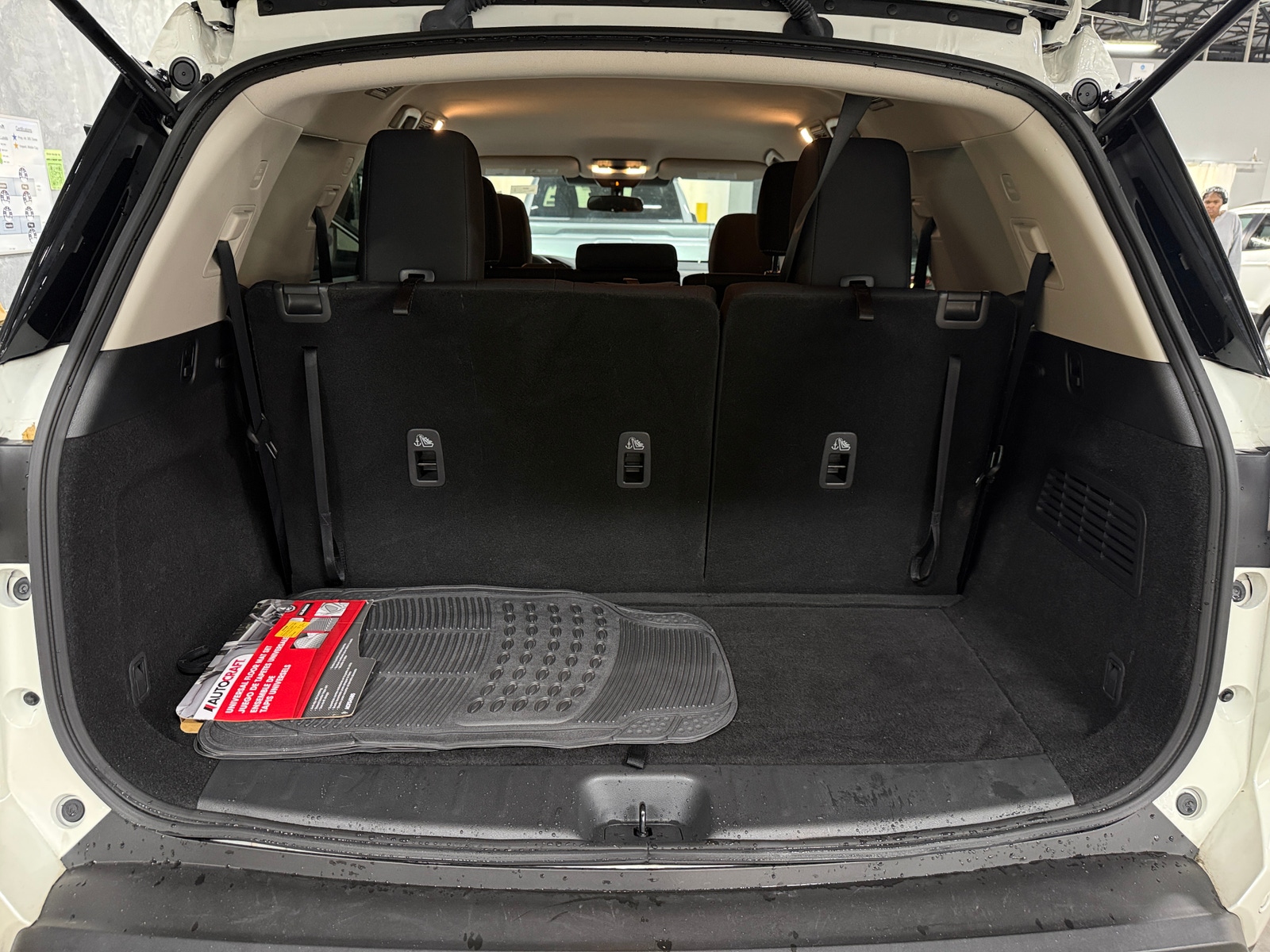 Thumbnail: 2023 Nissan Pathfinder - 7