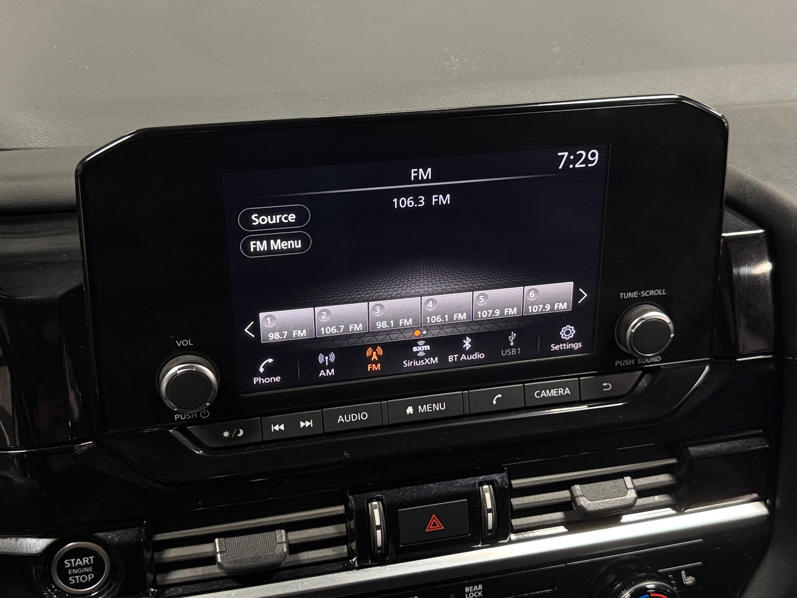 Thumbnail: 2023 Nissan Pathfinder - 4