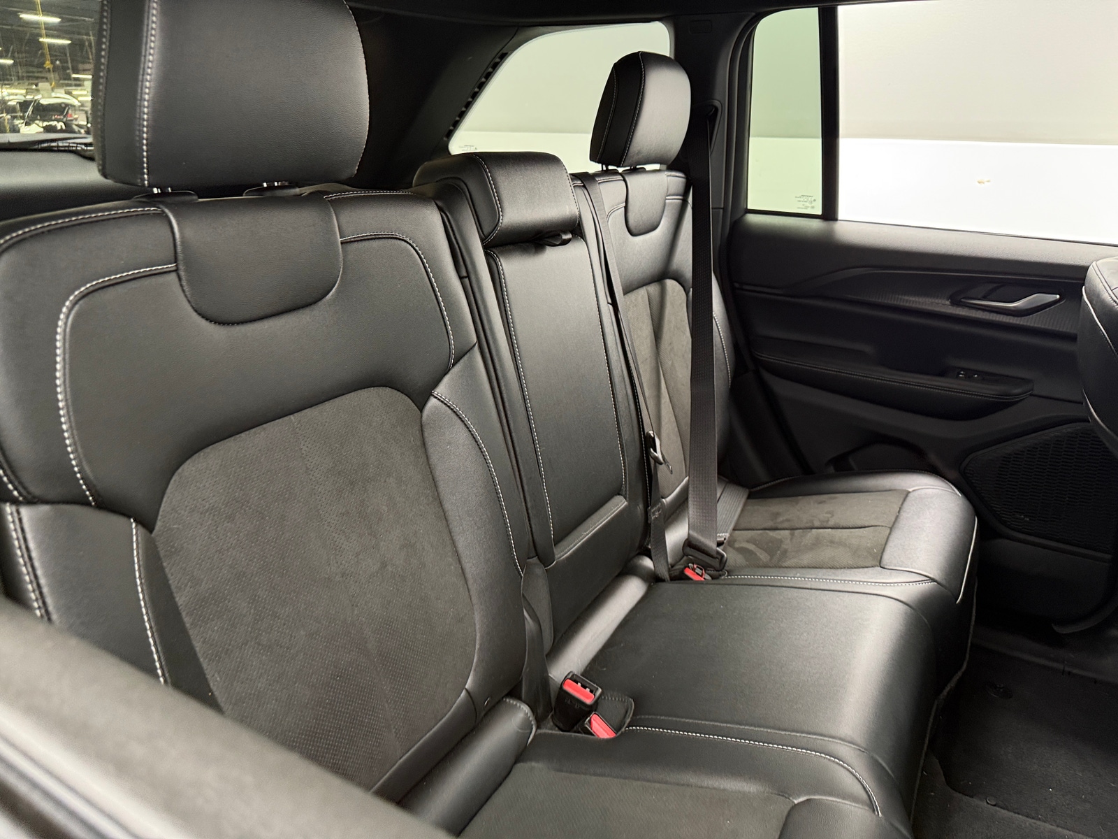 Thumbnail: 2023 Jeep Grand Cherokee - 5