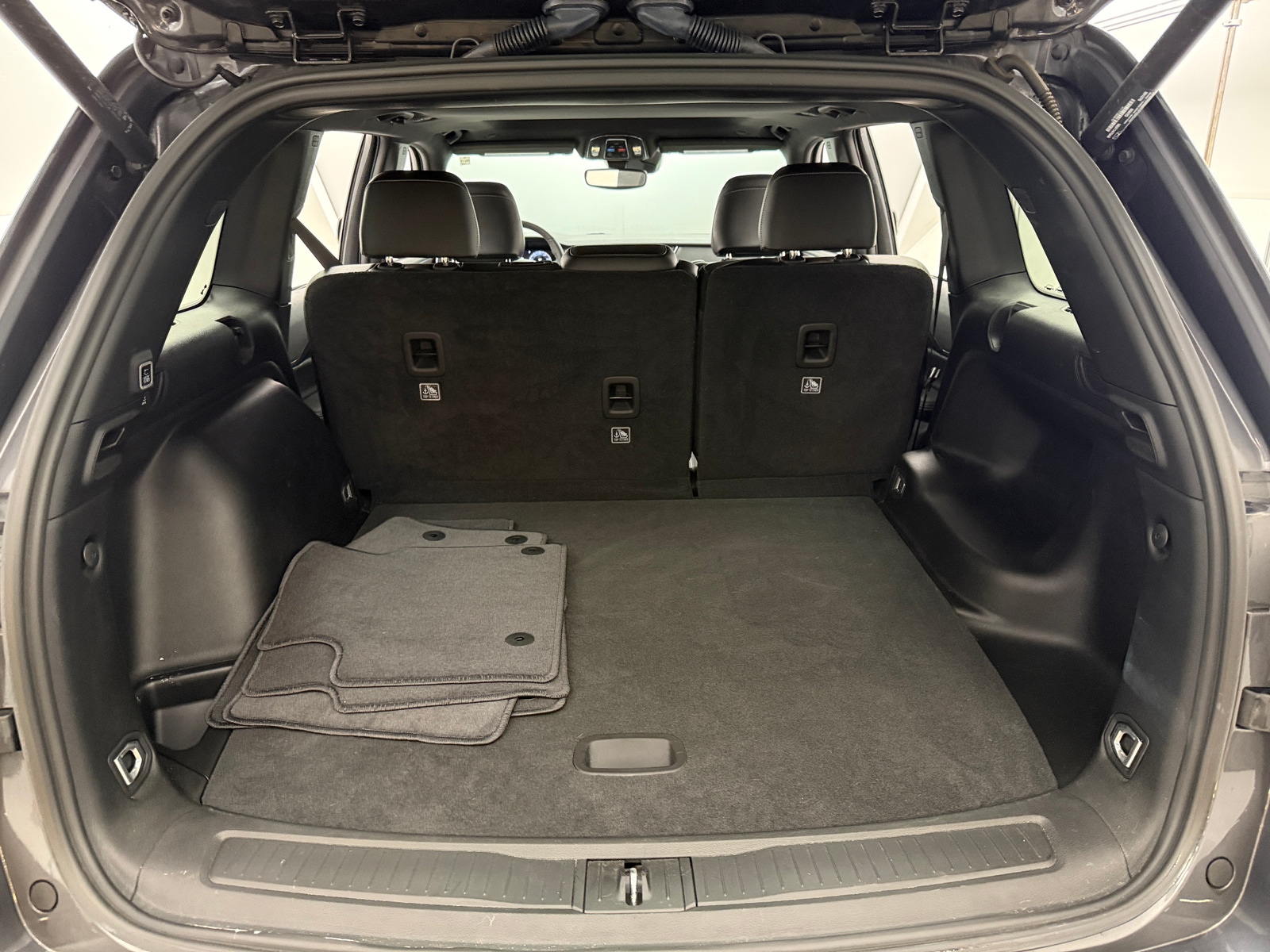 Thumbnail: 2023 Jeep Grand Cherokee - 6