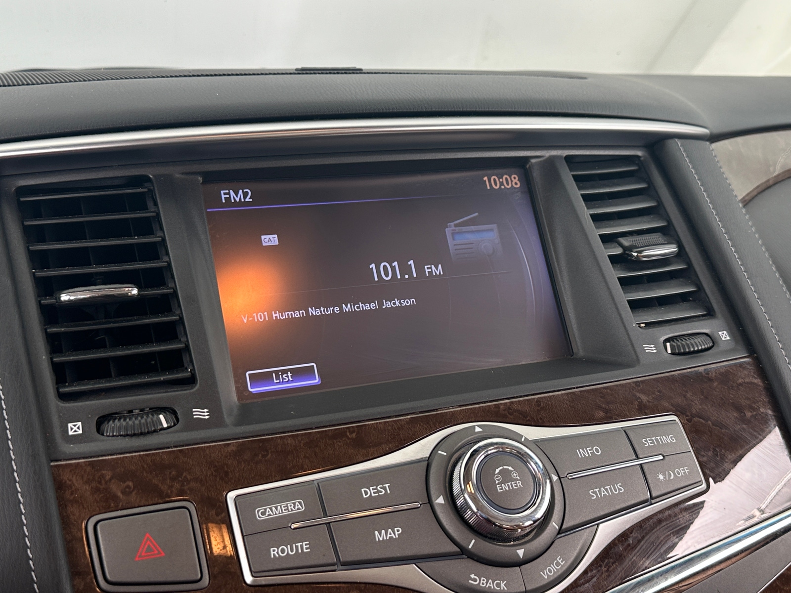 Thumbnail: 2016 INFINITI QX80 - 4