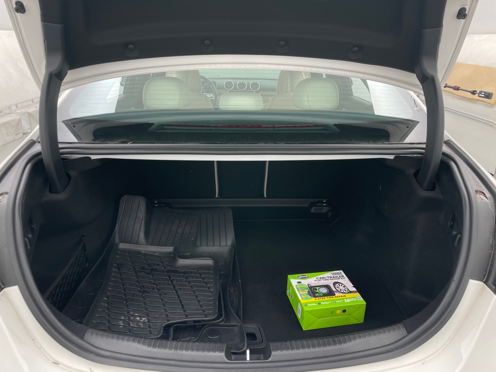 Thumbnail: 2023 Mercedes-Benz C-Class - 6