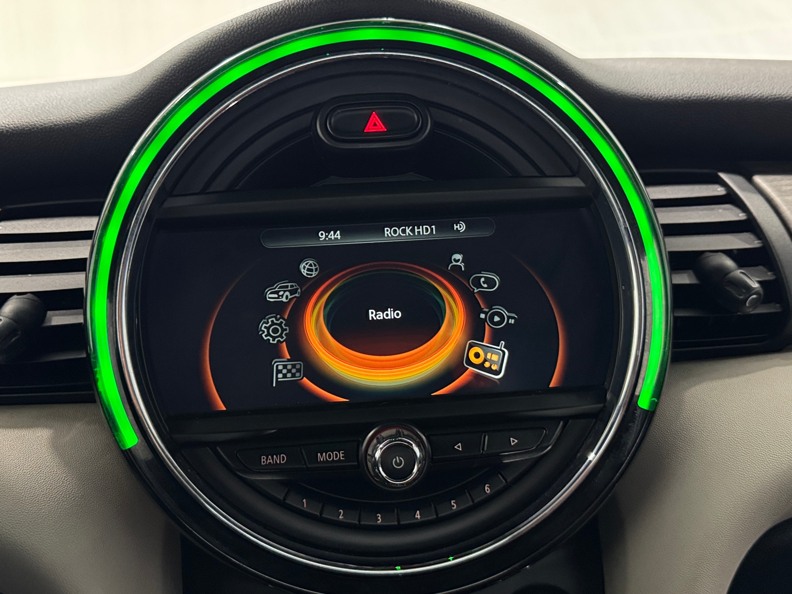 Thumbnail: 2018 MINI Cooper Convertible - 3