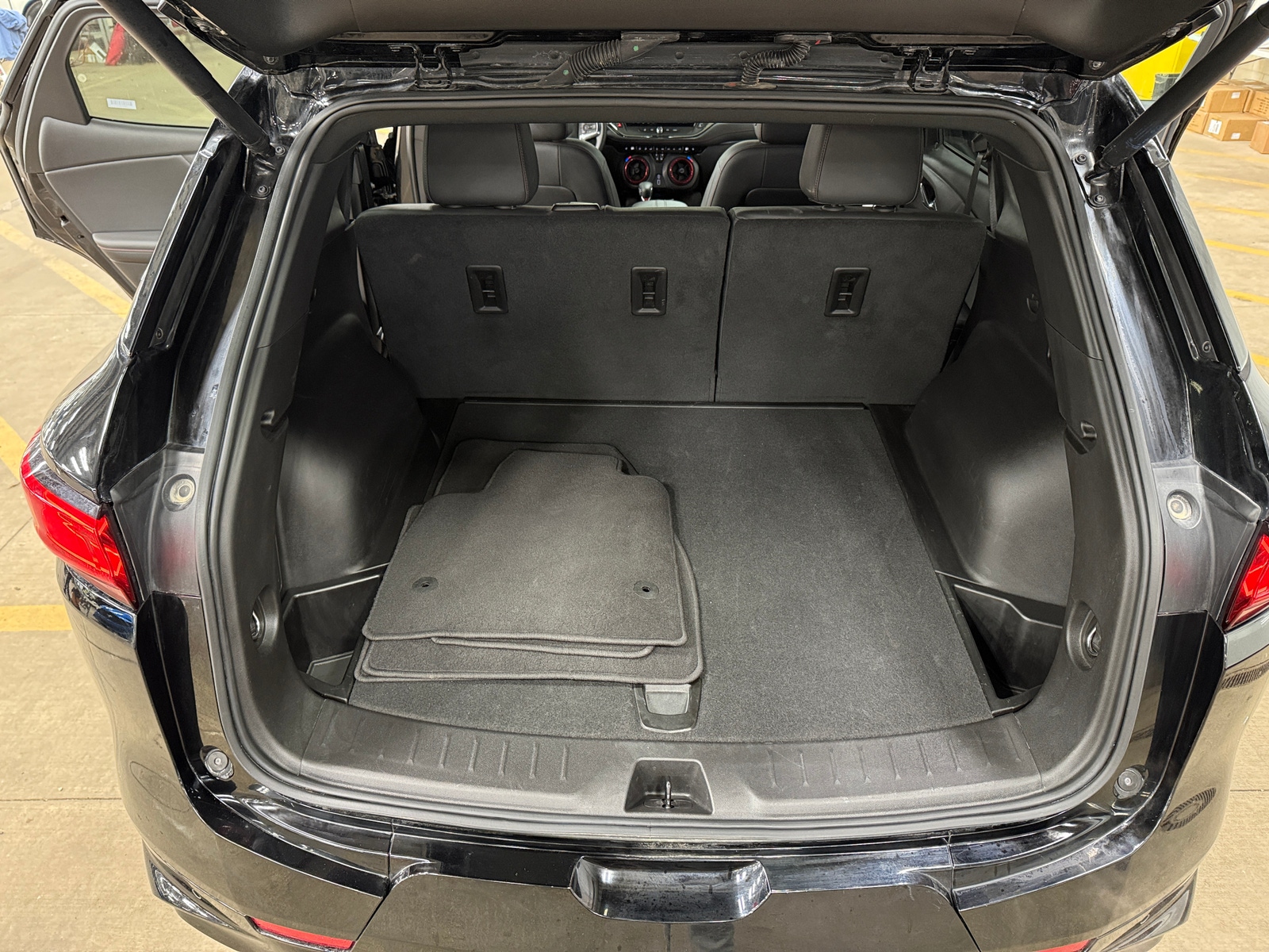 Thumbnail: 2025 Chevrolet Blazer - 6