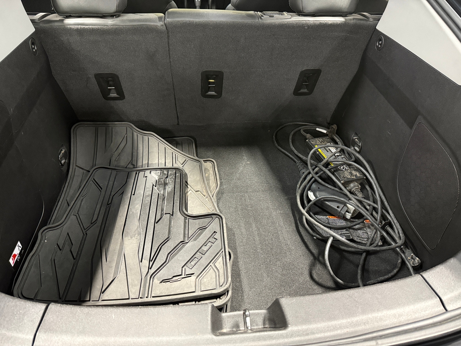 Thumbnail: 2018 Chevrolet Volt - 6