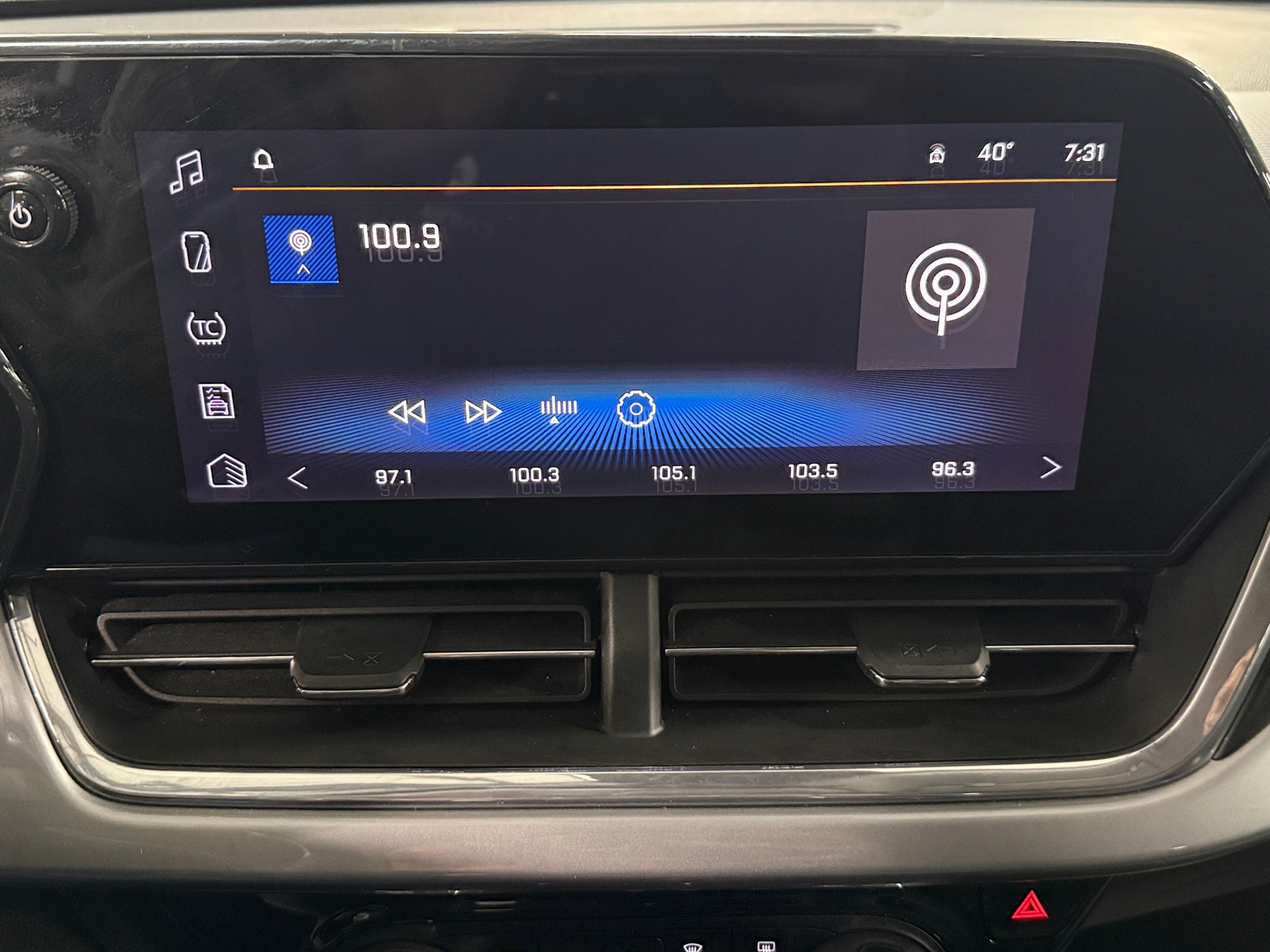 Thumbnail: 2024 Chevrolet Trax - 4