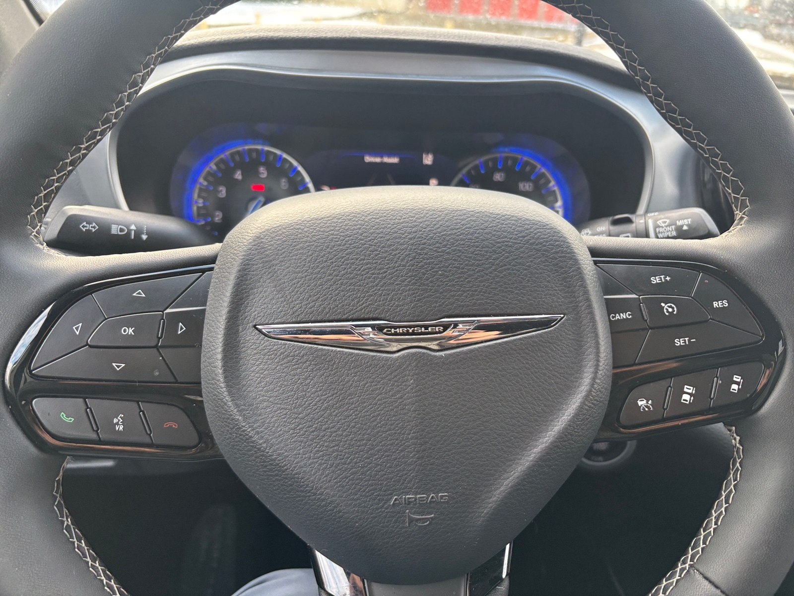 Thumbnail: 2025 Chrysler Pacifica - 4