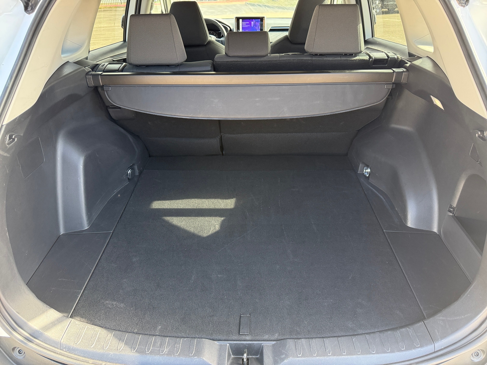 Thumbnail: 2025 Toyota RAV4 - 6