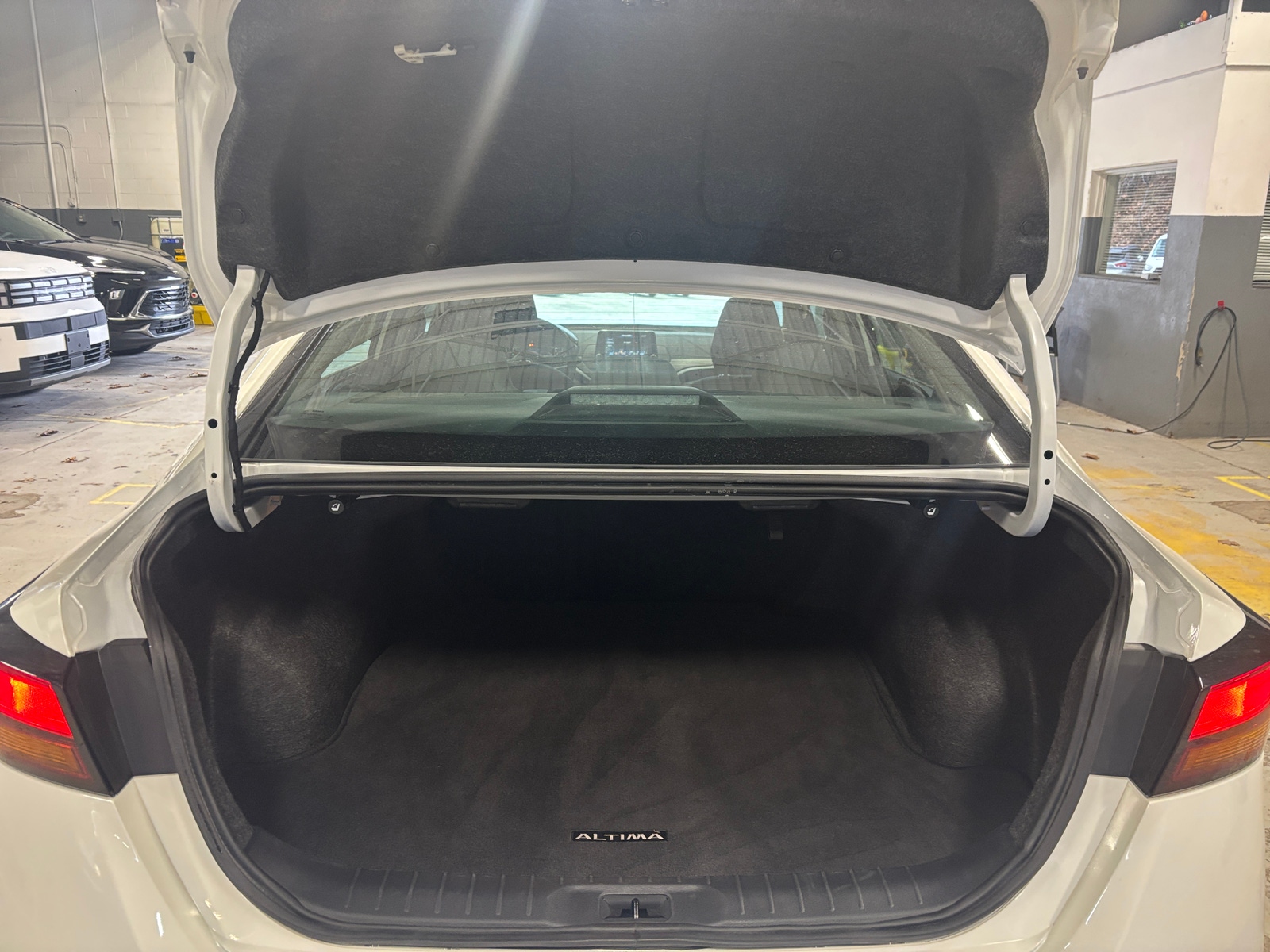 Thumbnail: 2025 Nissan Altima - 6