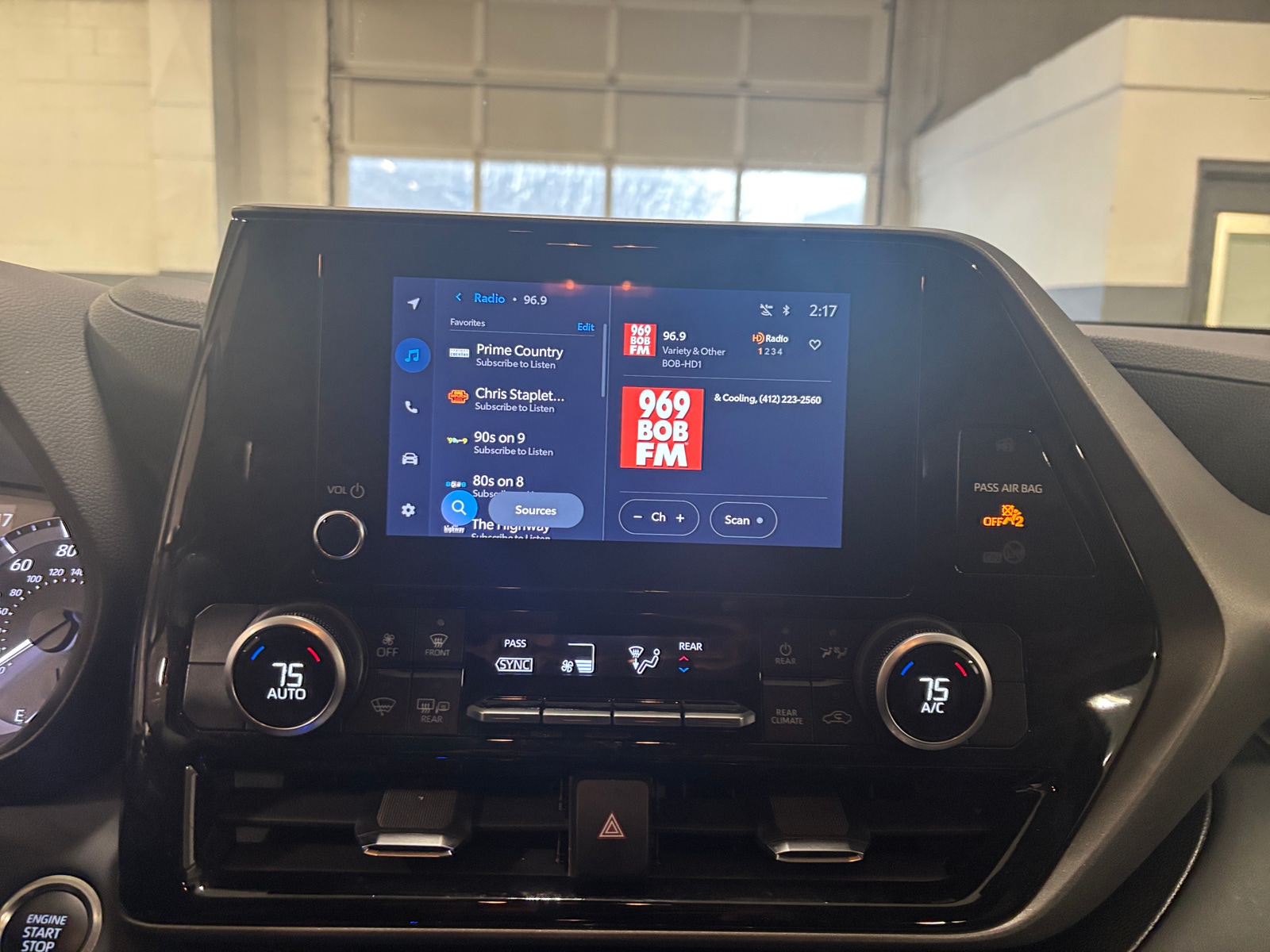 Thumbnail: 2025 Toyota Highlander - 4