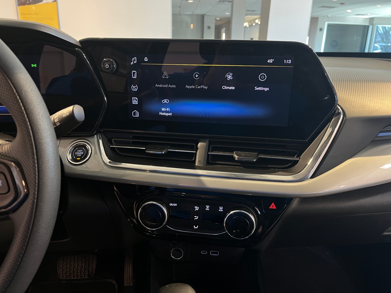 Thumbnail: 2025 Chevrolet Trax - 4