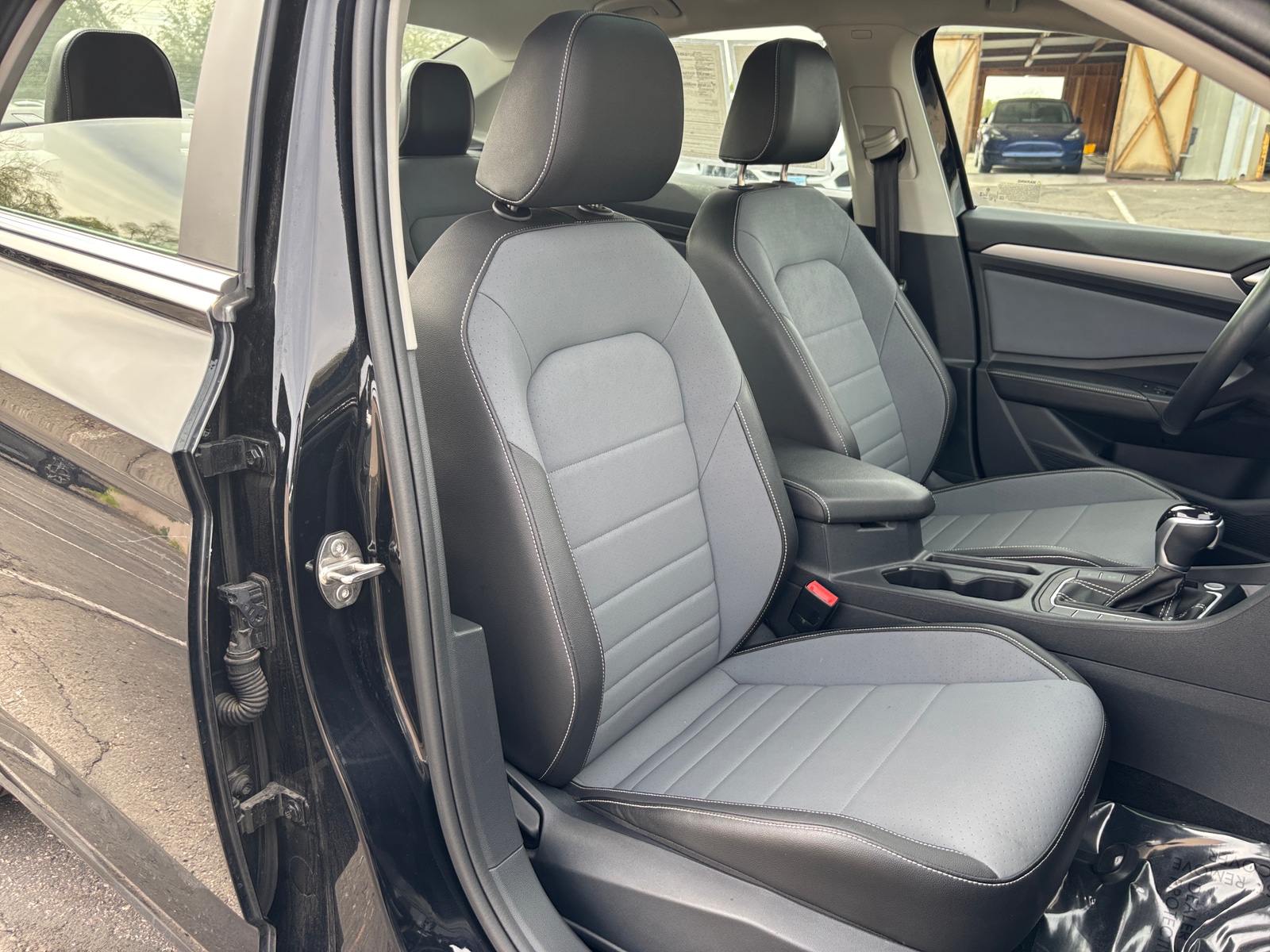 Thumbnail: 2025 Volkswagen Jetta - 2