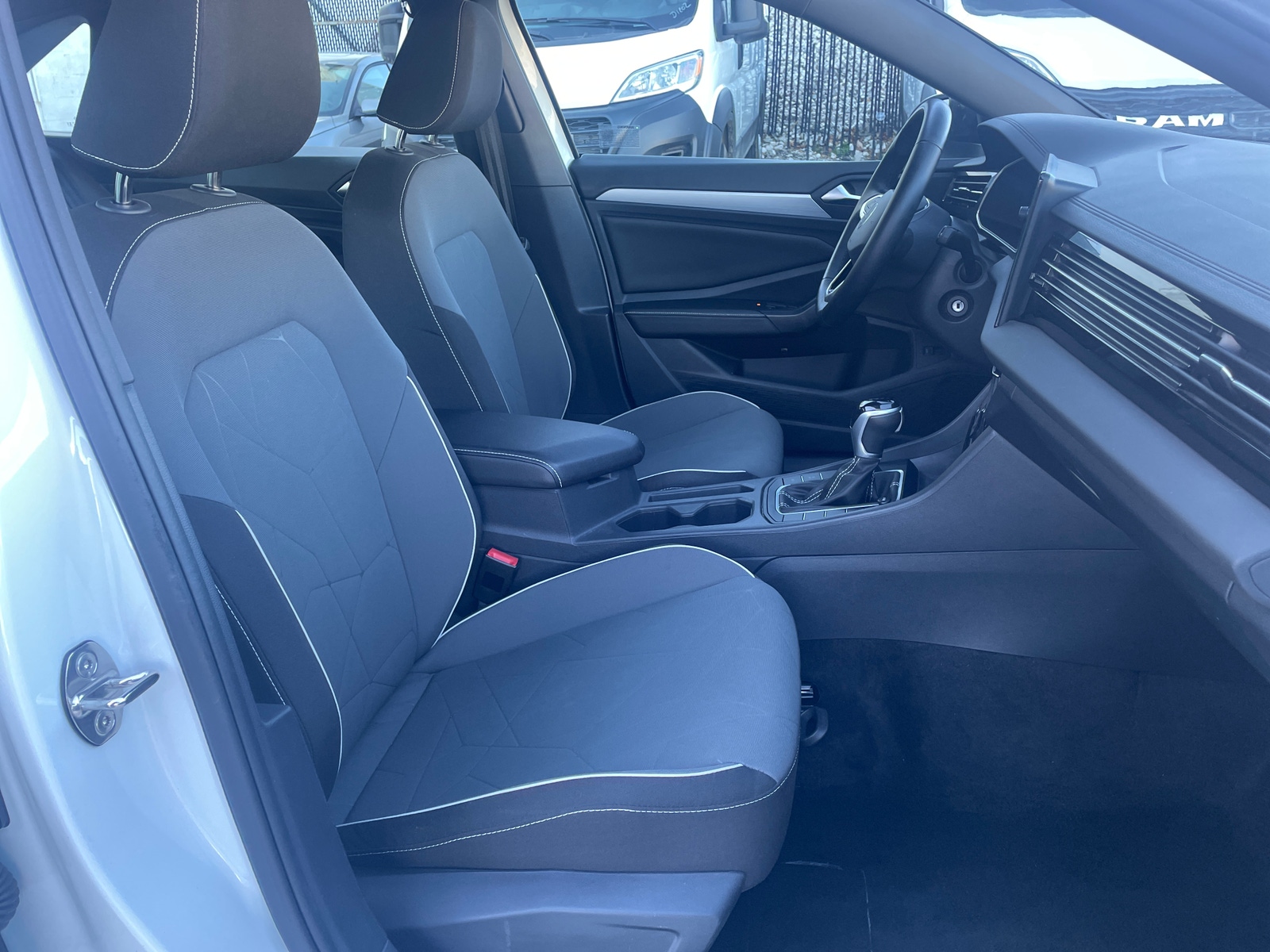 Thumbnail: 2025 Volkswagen Jetta - 2