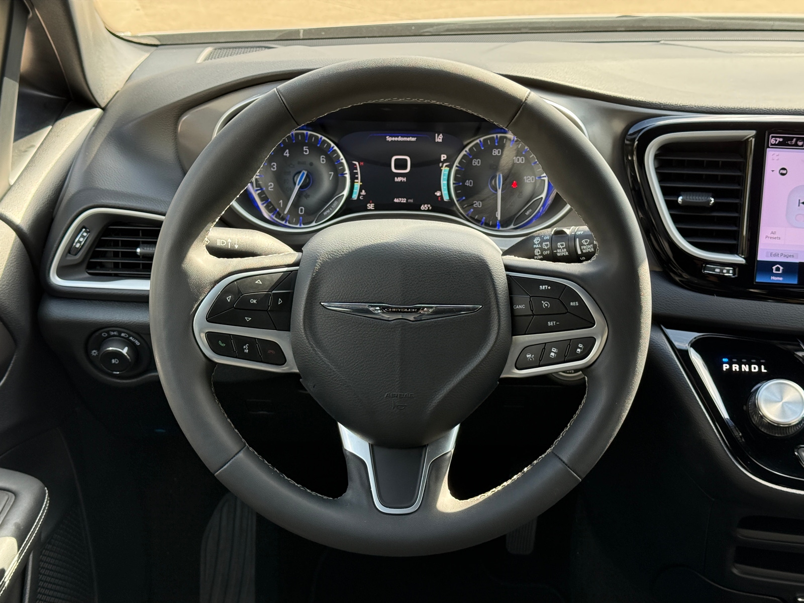 Thumbnail: 2025 Chrysler Pacifica - 5