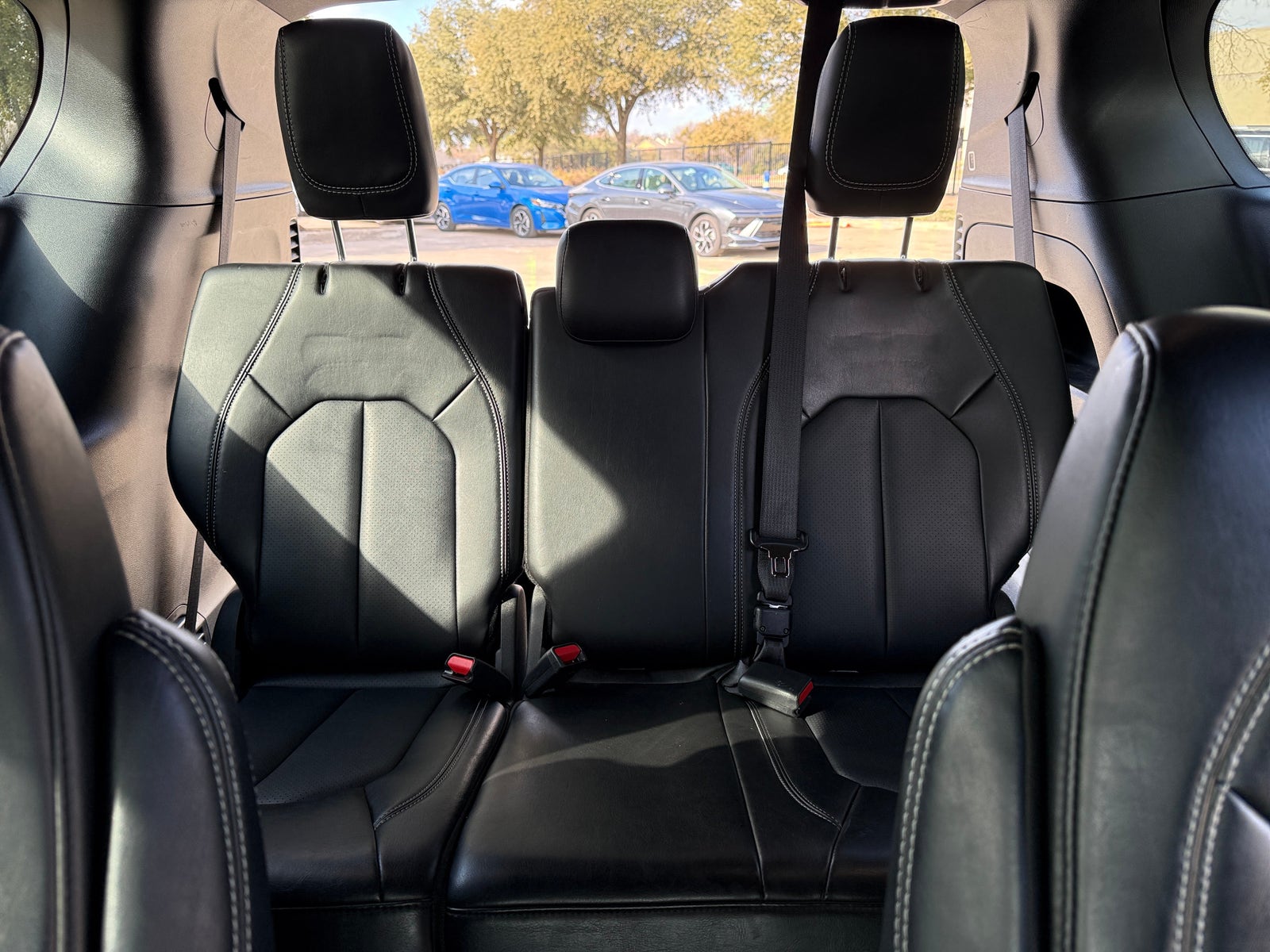 Thumbnail: 2025 Chrysler Pacifica - 6