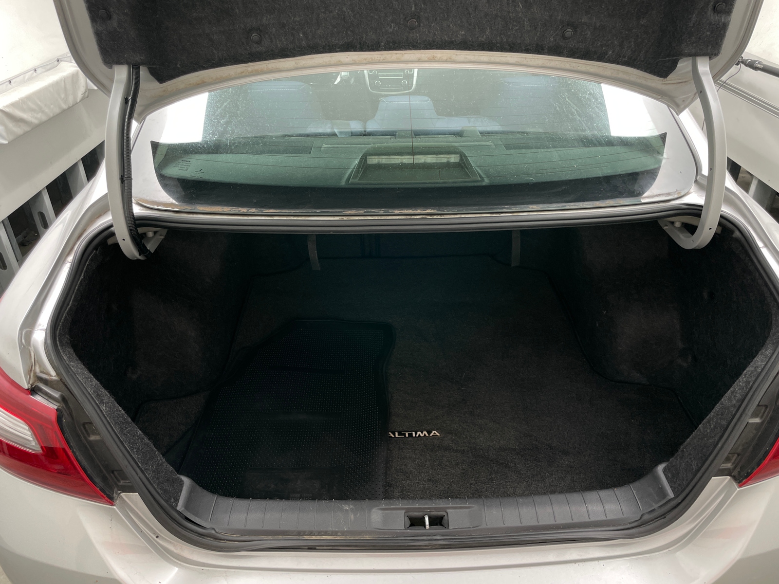 Thumbnail: 2018 Nissan Altima - 7