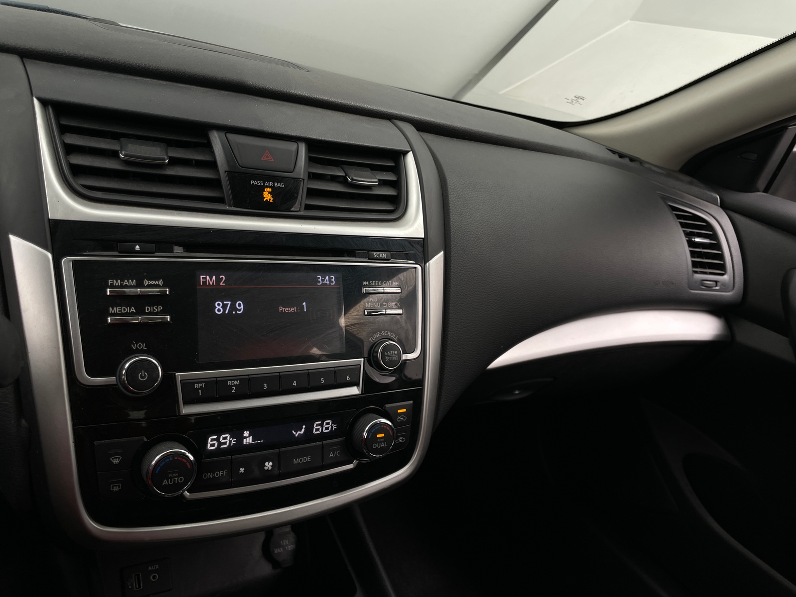 Thumbnail: 2018 Nissan Altima - 4