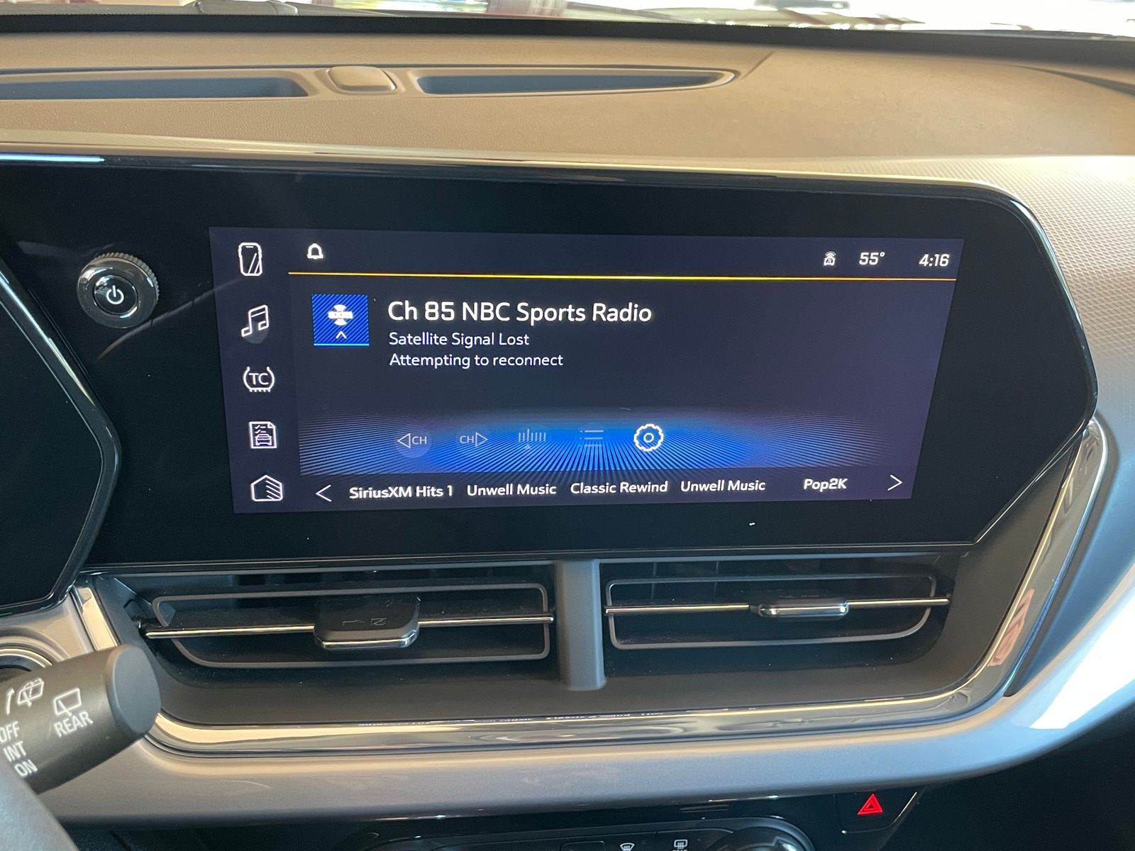 Thumbnail: 2025 Chevrolet Trax - 4