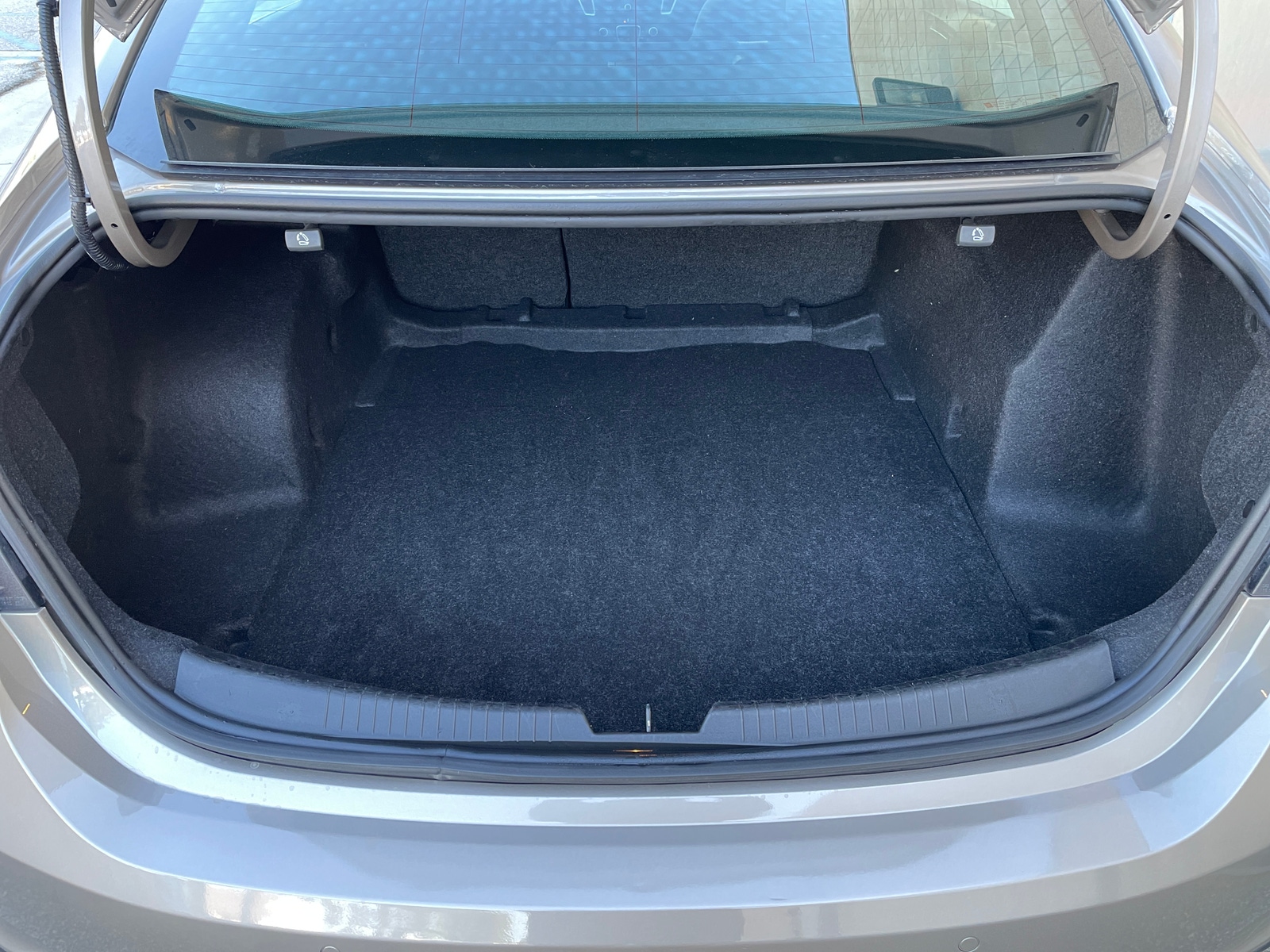 Thumbnail: 2024 Chevrolet Malibu - 6