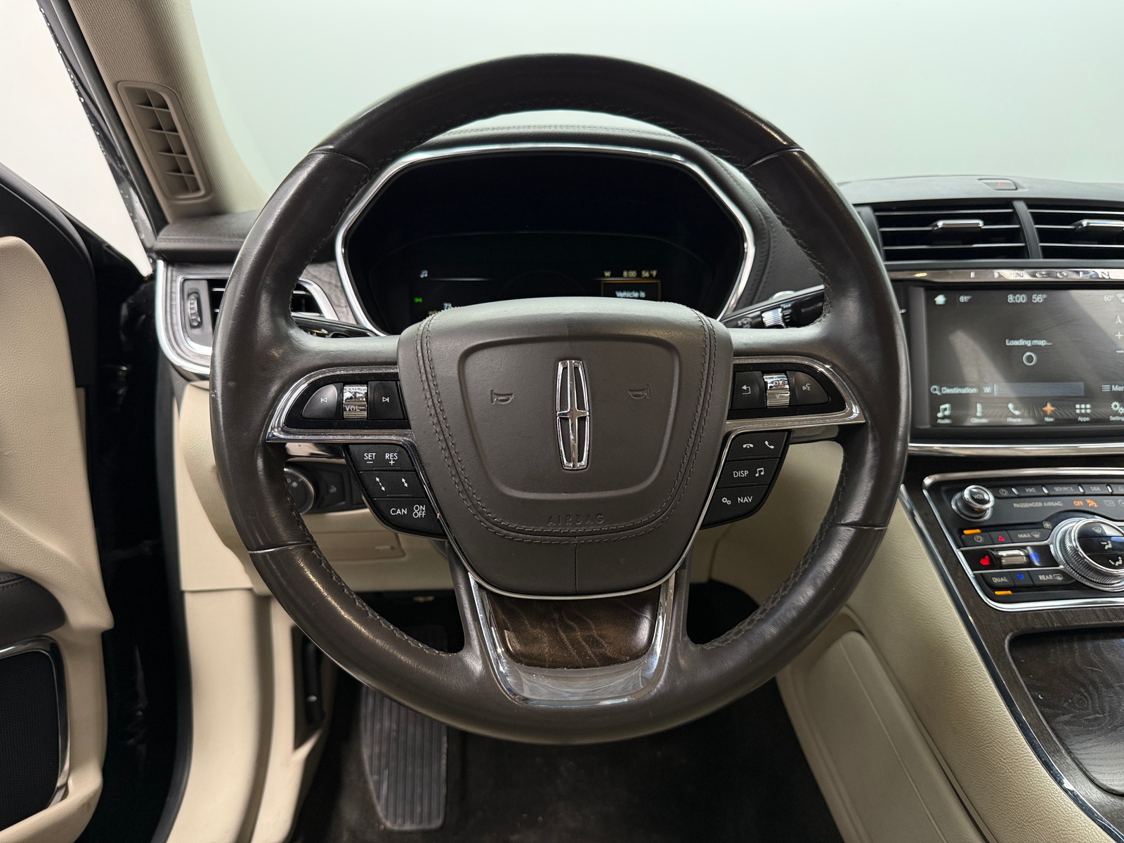 Thumbnail: 2017 Lincoln Continental - 4