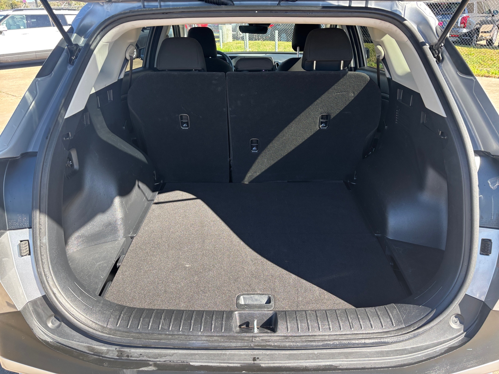 Thumbnail: 2025 Kia Sportage - 6