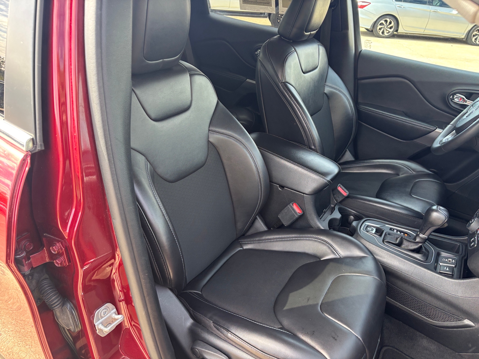 Thumbnail: 2020 Jeep Cherokee - 2