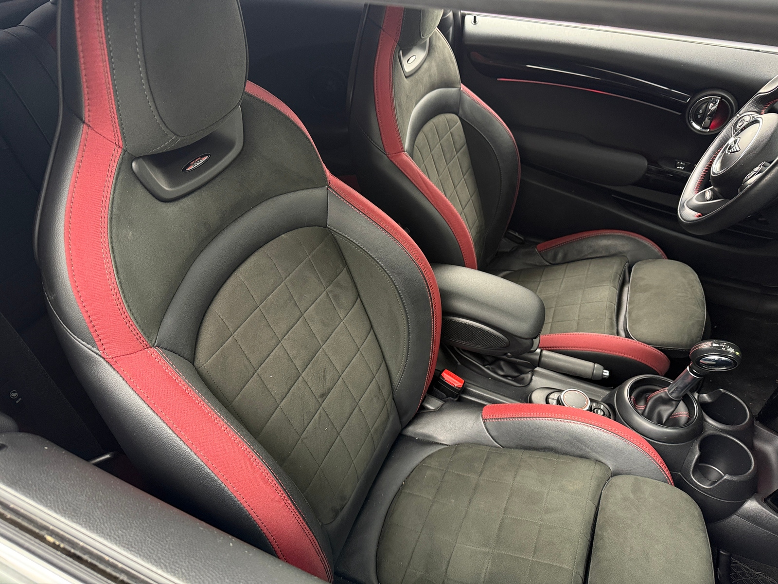 Thumbnail: 2019 MINI Cooper Hardtop - 2