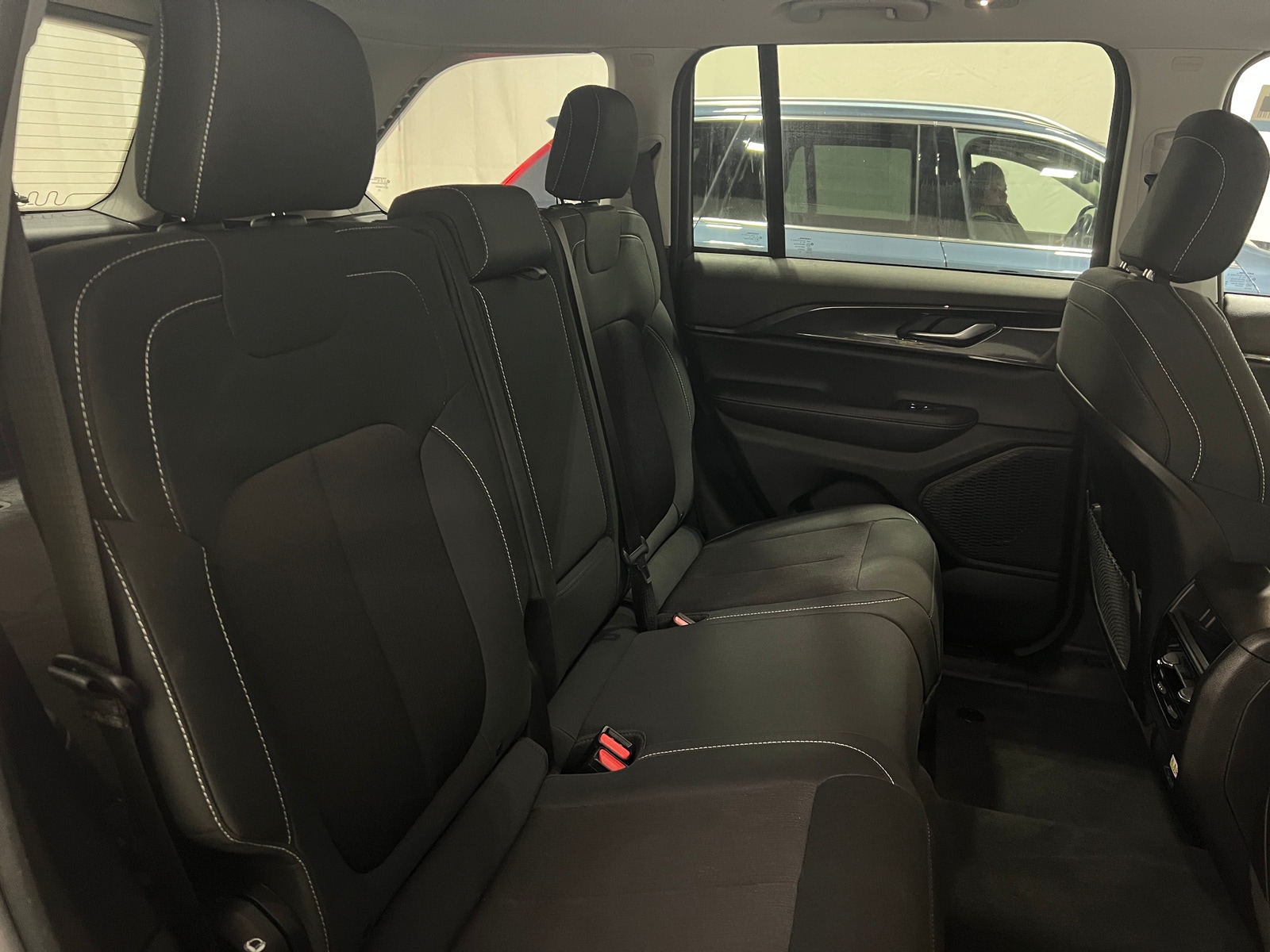 Thumbnail: 2023 Jeep Grand Cherokee - 6