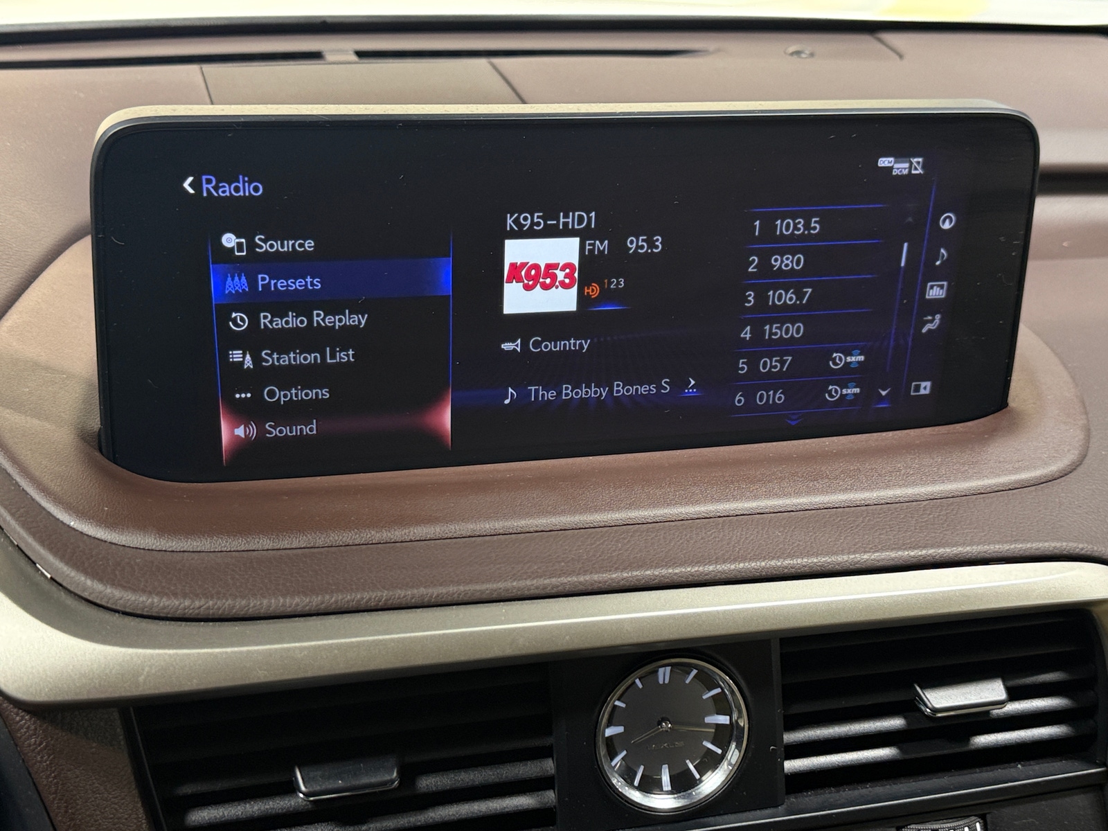 Thumbnail: 2020 Lexus RX - 3