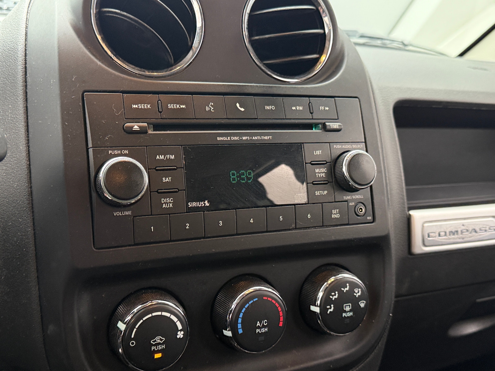 Thumbnail: 2017 Jeep Compass - 4