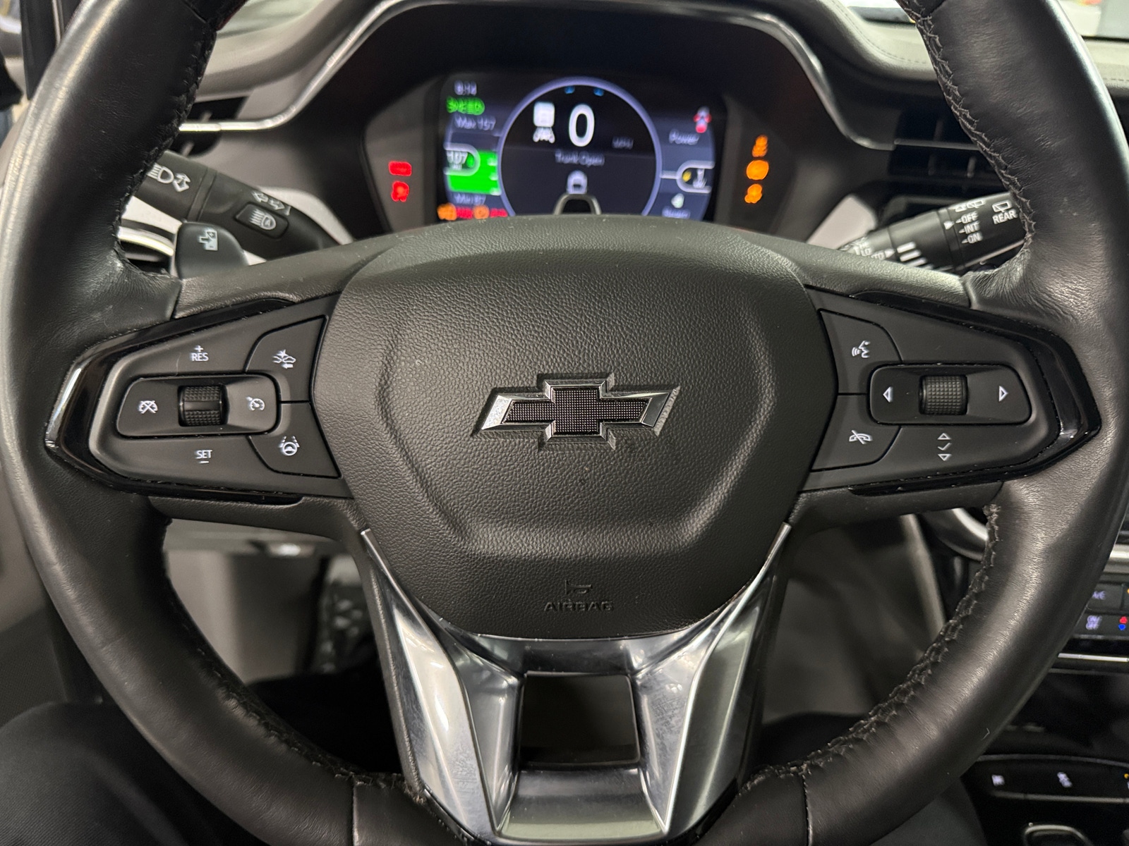 Thumbnail: 2023 Chevrolet Bolt EUV - 4