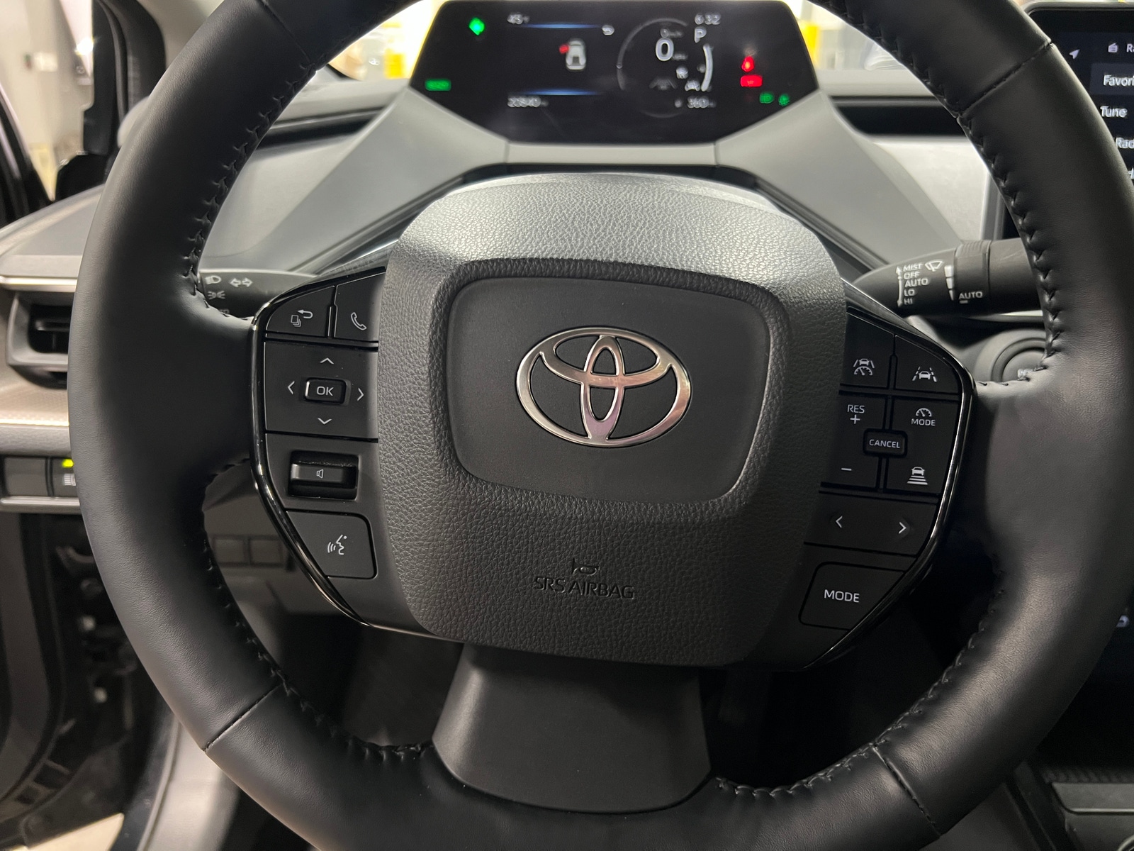 Thumbnail: 2025 Toyota Prius - 4