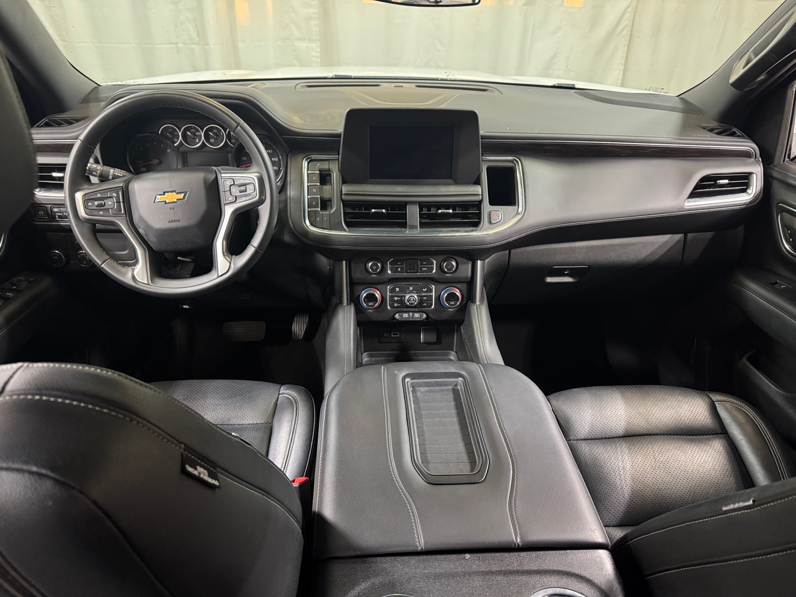 Thumbnail: 2024 Chevrolet Tahoe - 3