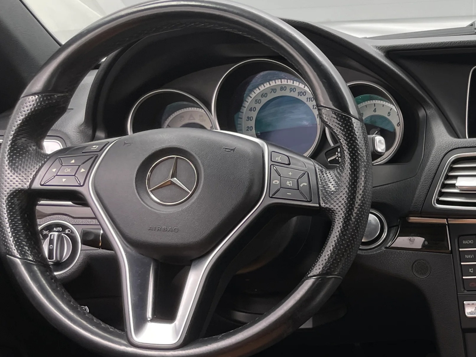 Thumbnail: 2017 Mercedes-Benz E-Class - 4