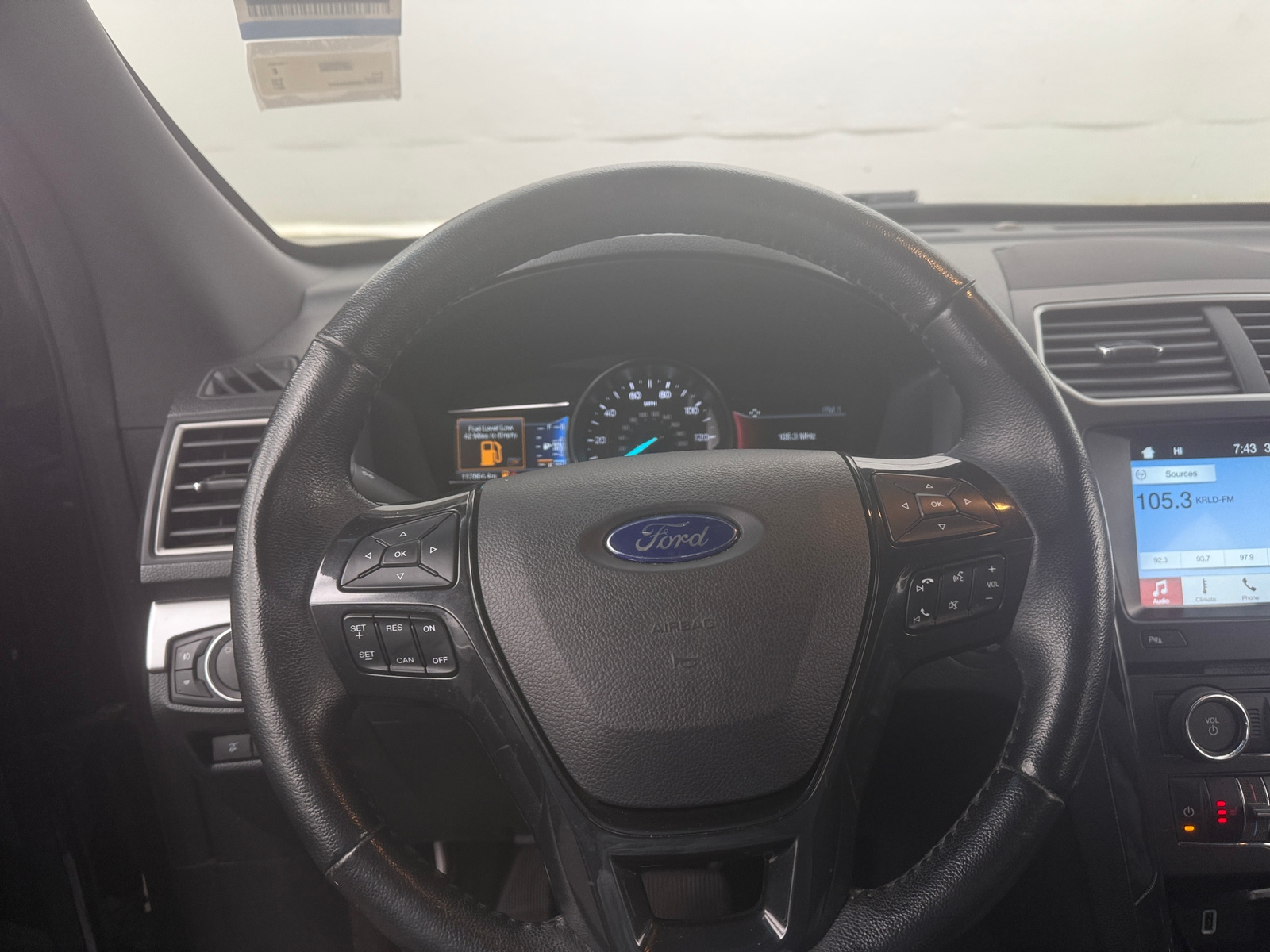 Thumbnail: 2017 Ford Explorer - 4