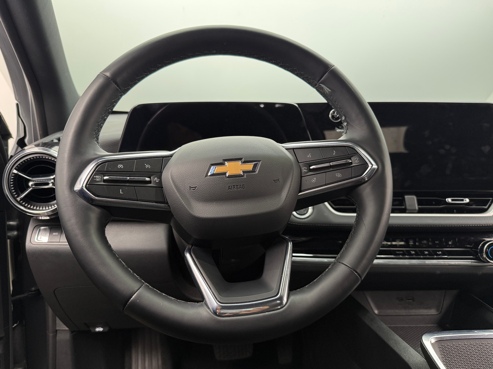 Thumbnail: 2025 Chevrolet Equinox - 5