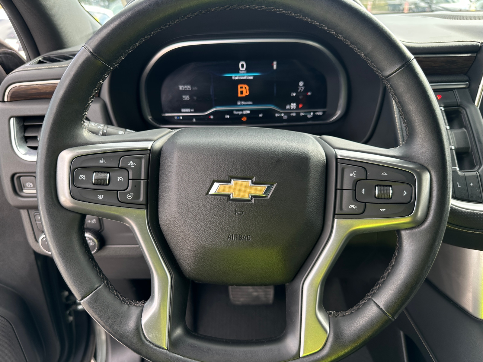 Thumbnail: 2023 Chevrolet Suburban - 4