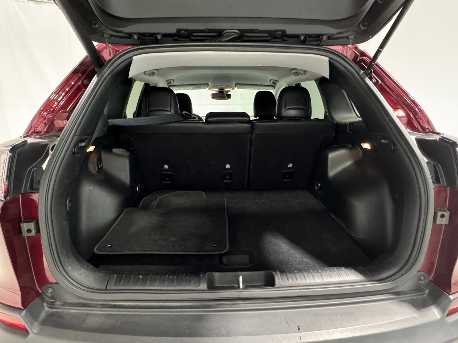 Thumbnail: 2021 Jeep Cherokee - 6