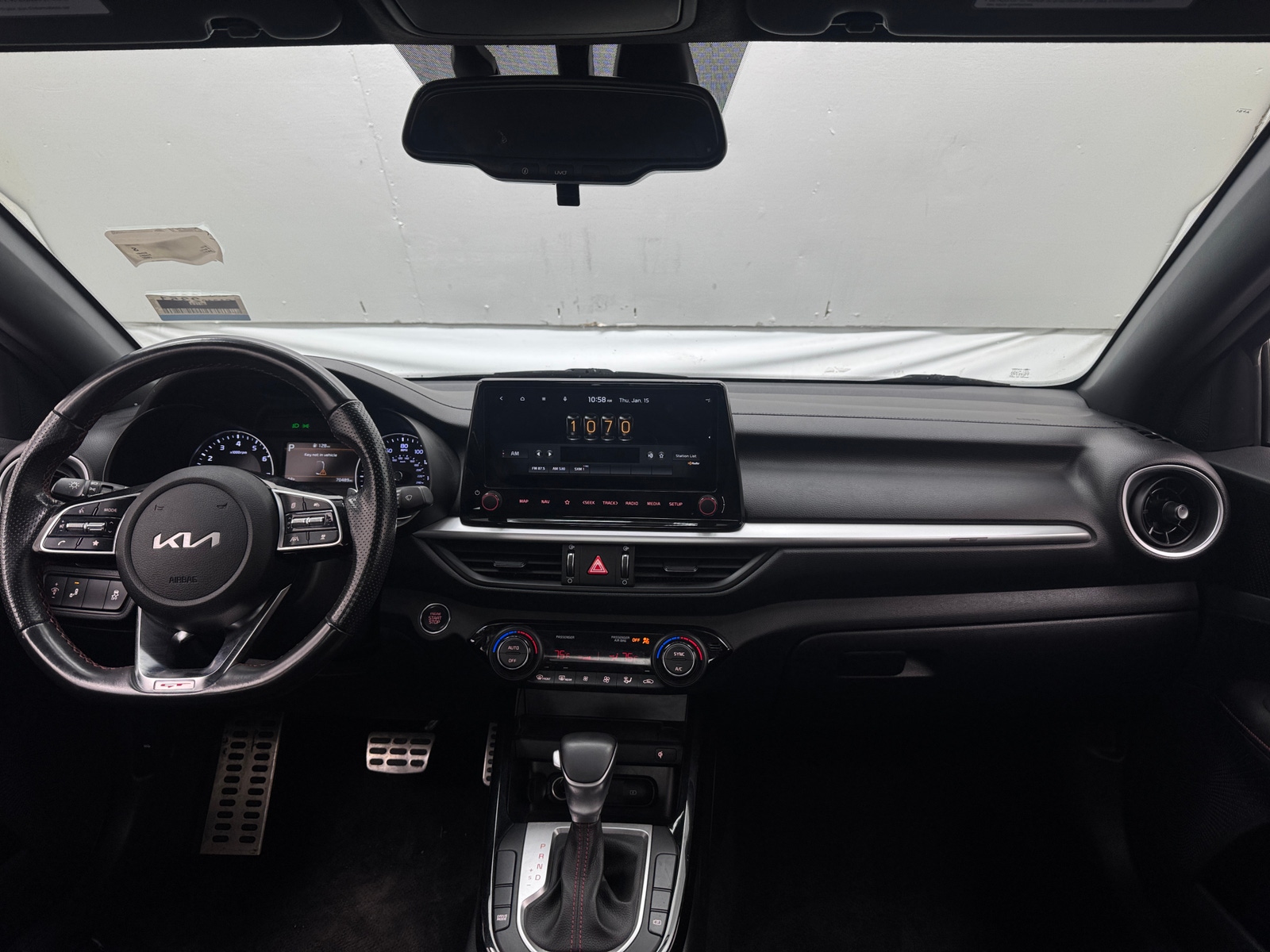 Thumbnail: 2022 Kia Forte - 3