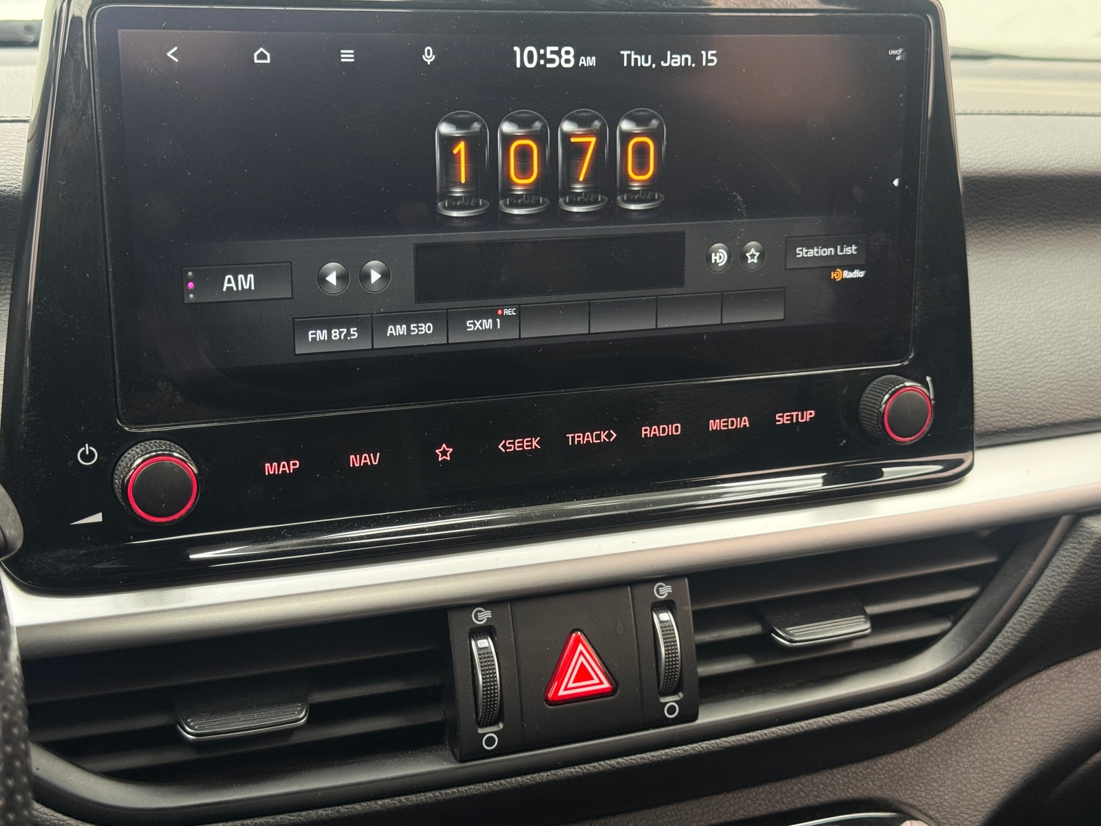 Thumbnail: 2022 Kia Forte - 4