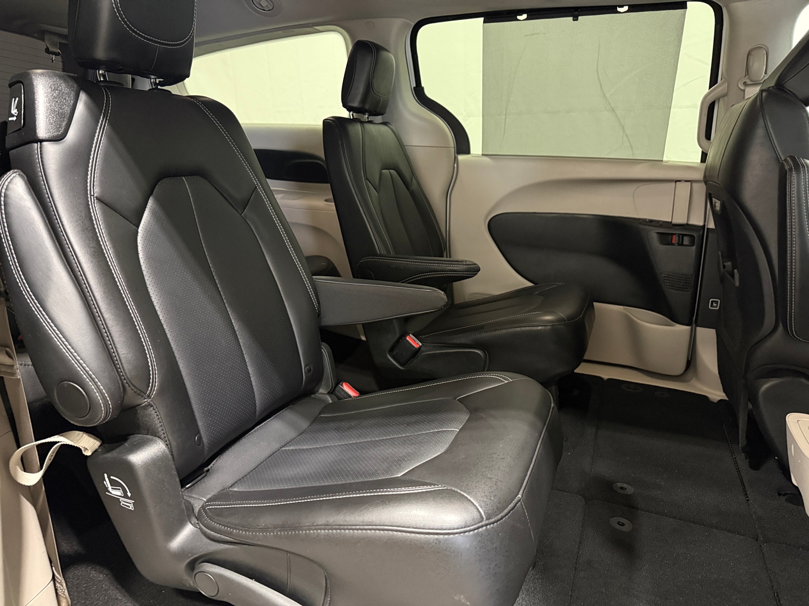 Thumbnail: 2024 Chrysler Pacifica - 5