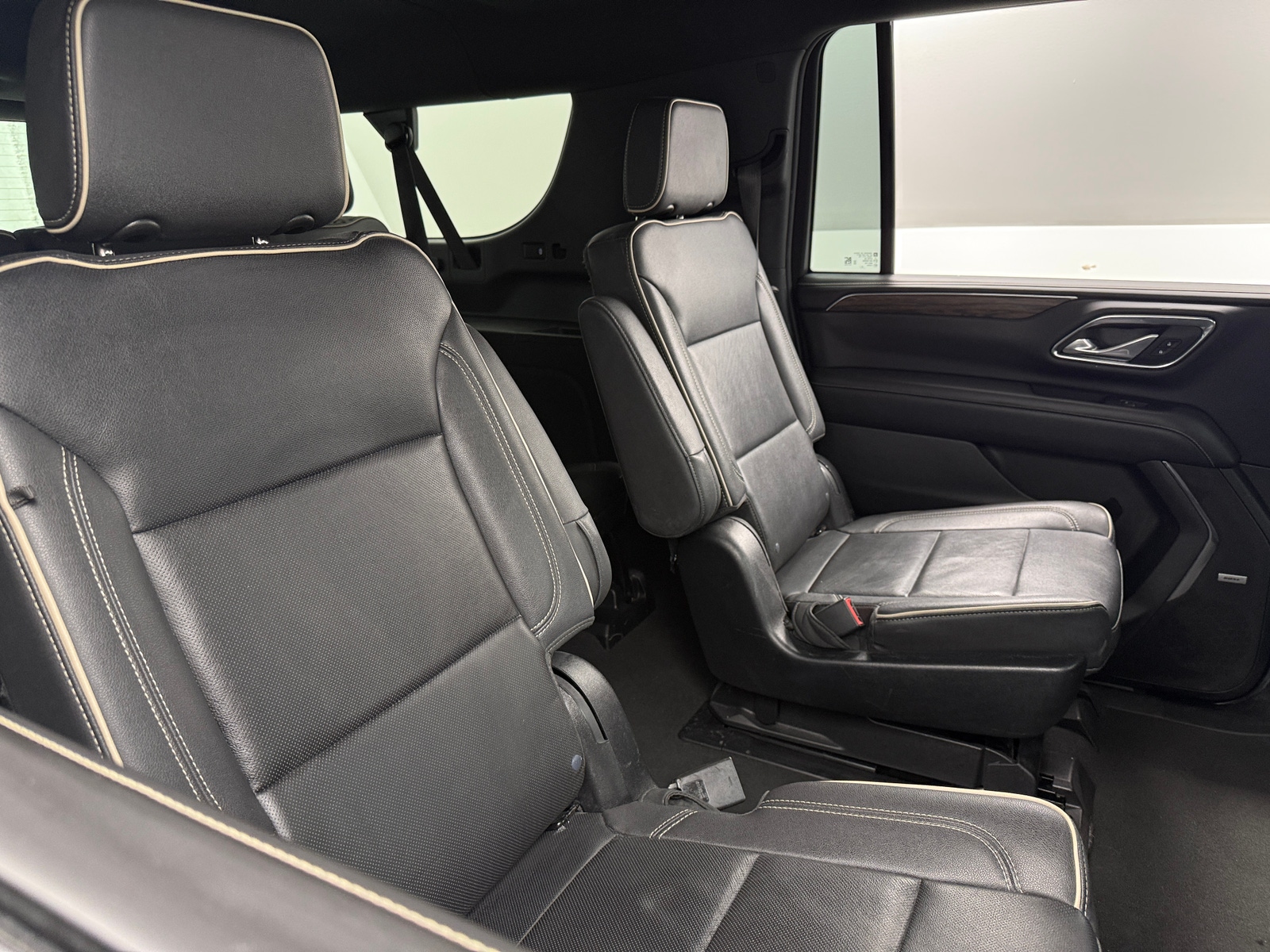 Thumbnail: 2023 Chevrolet Suburban - 5