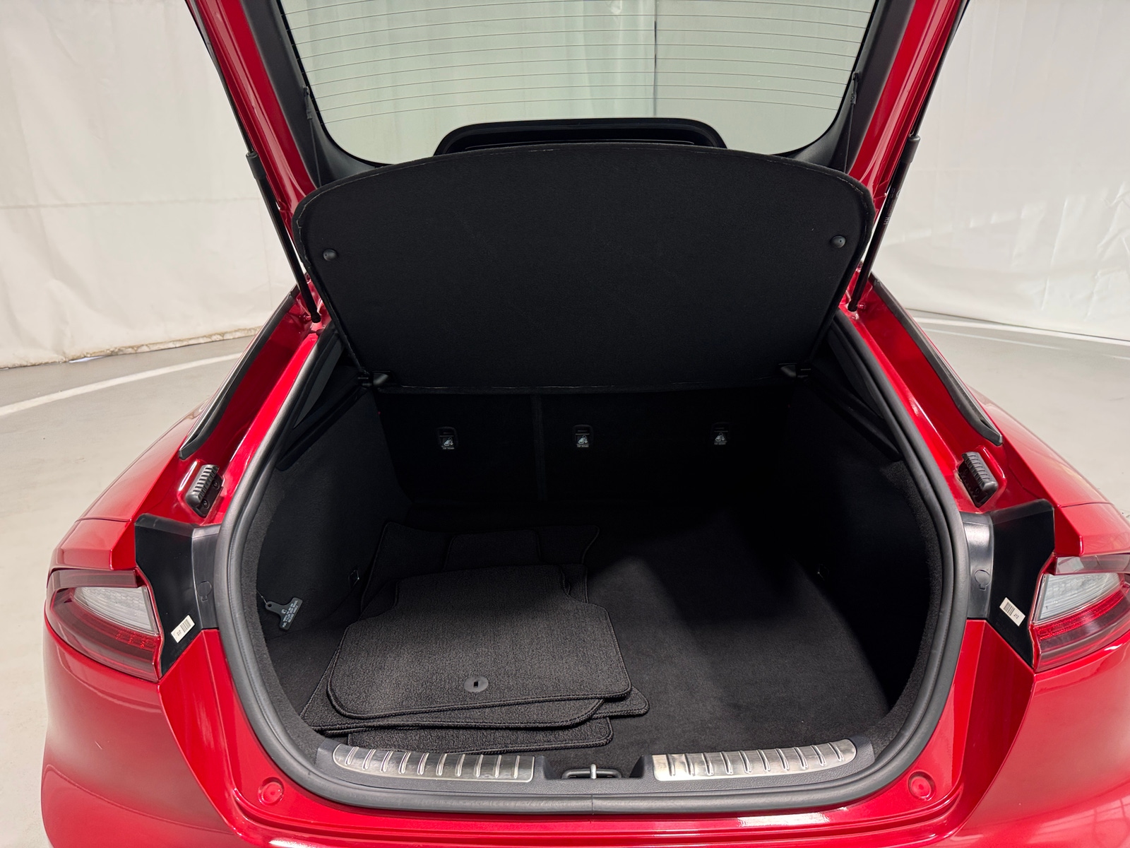 Thumbnail: 2021 Kia Stinger - 6