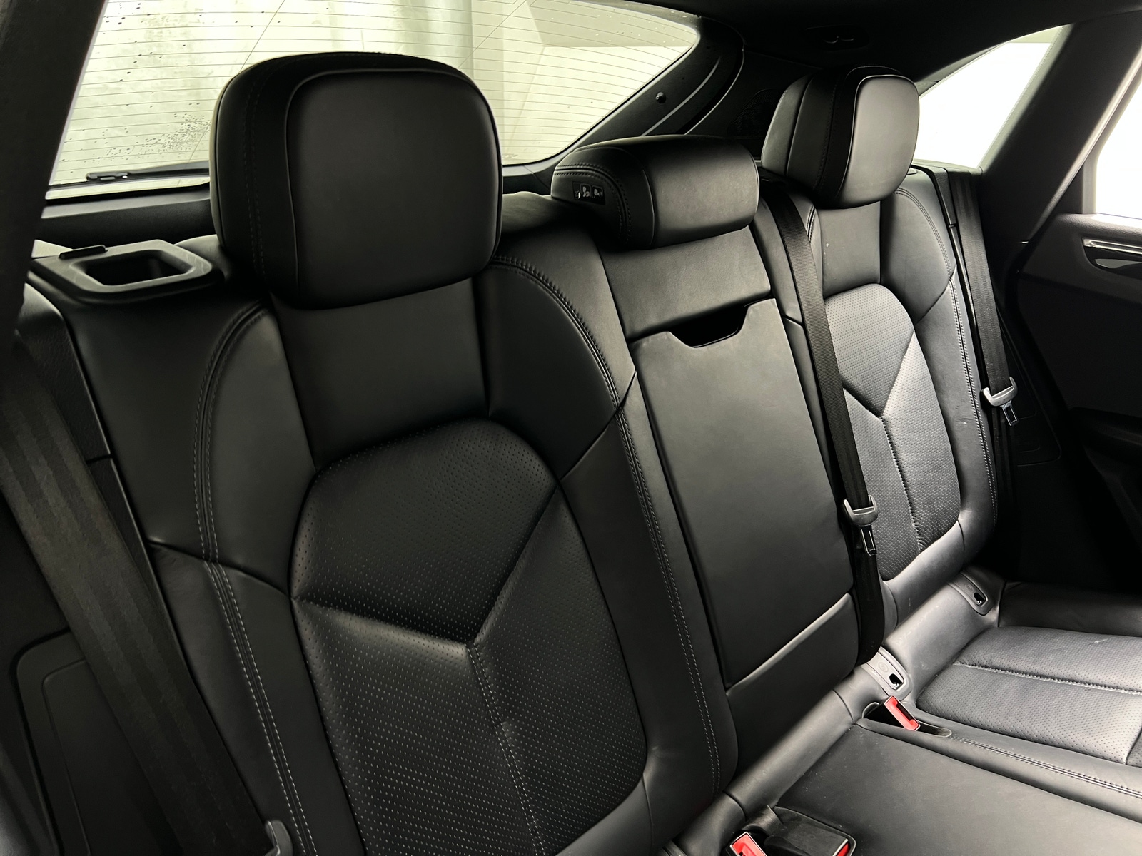 Thumbnail: 2018 Porsche Macan - 5