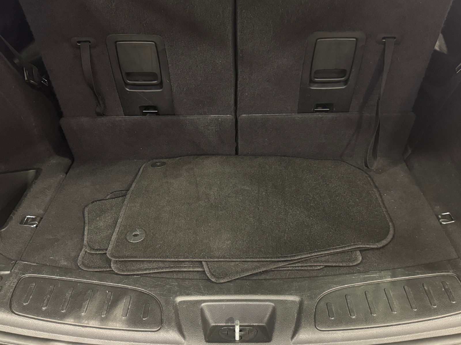 Thumbnail: 2022 Dodge Durango - 7