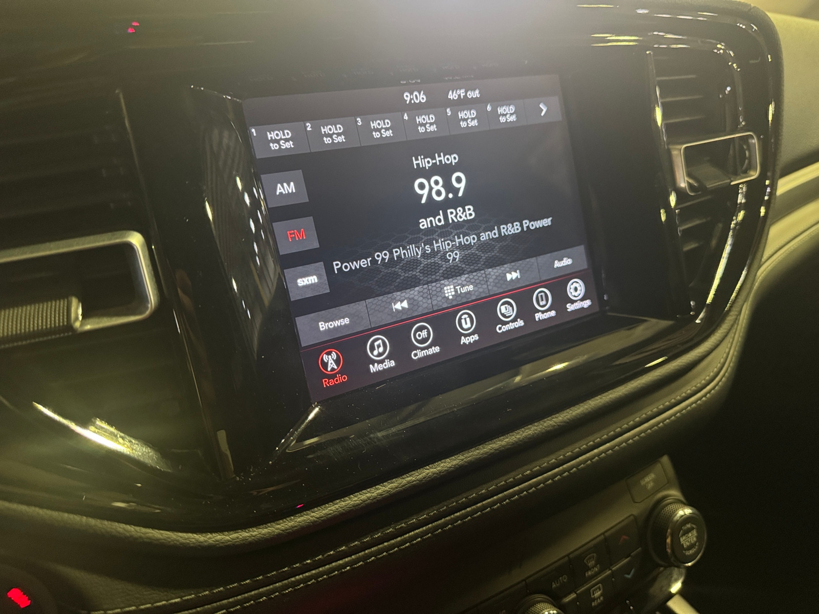 Thumbnail: 2022 Dodge Durango - 4